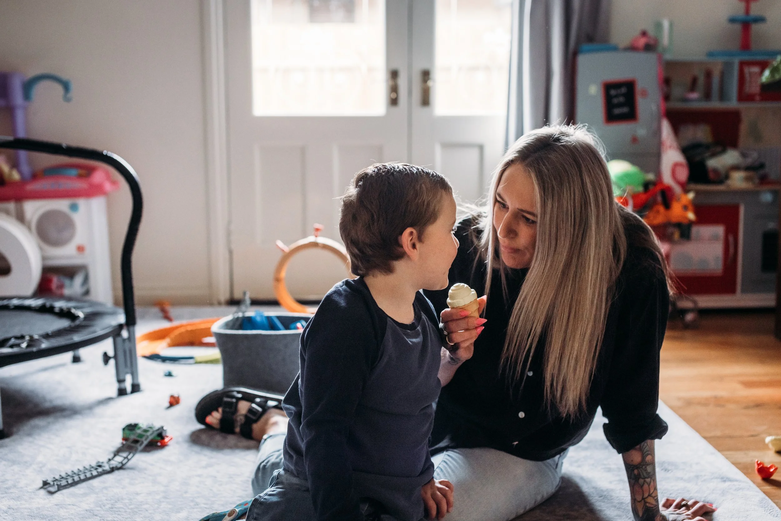 What Actually Happens During a Documentary Family Session