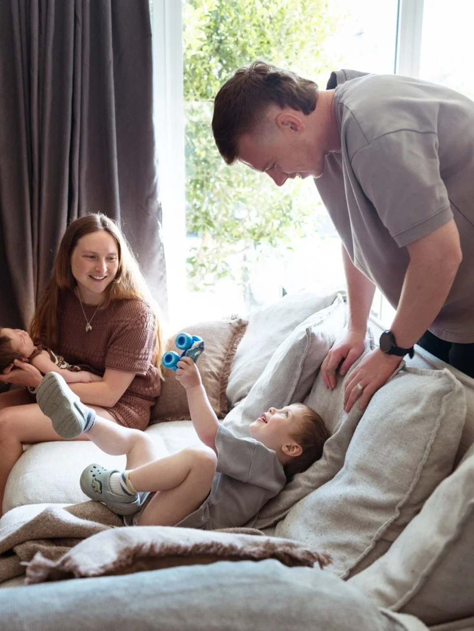 This afternoon with this fam was so simple: Fav toys, family chats on the couch, backyard play, newborn feeding and burping - I was just existed with them, observing and snapping away. No curation, just real, beautiful, messy, honest moments. 

Alway