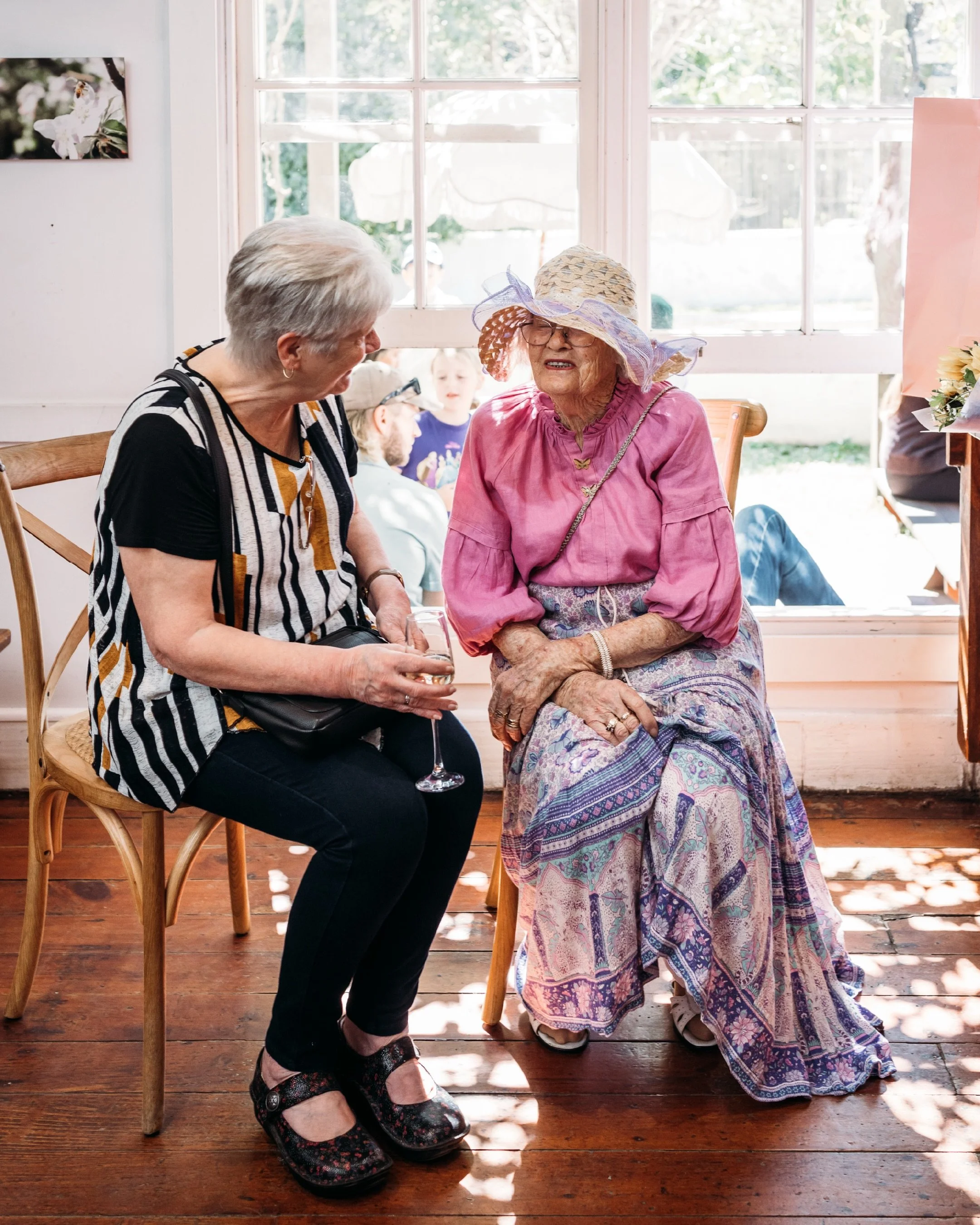 NINETY YEARS of being an absolute icon? Ummmmm - yep I&rsquo;m going to photograph that. 

Loved capturing this legendary lady celebrating her 90th birthday, surrounded by a rather impressive collection of children, grandchildren, great-grandchildren