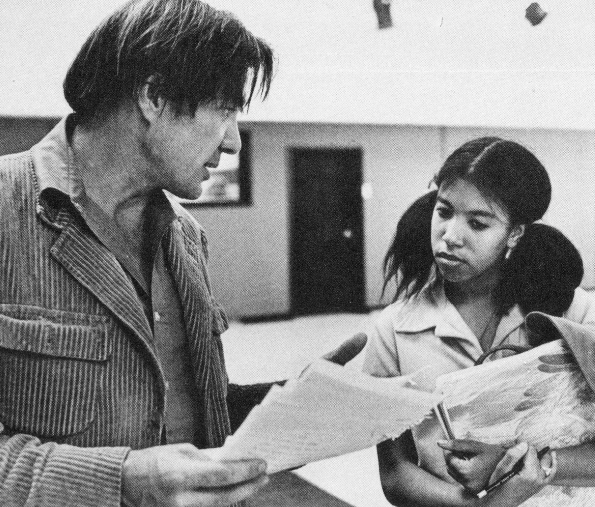 Galway Kinnell leads a Poets in Person workshop, 1971