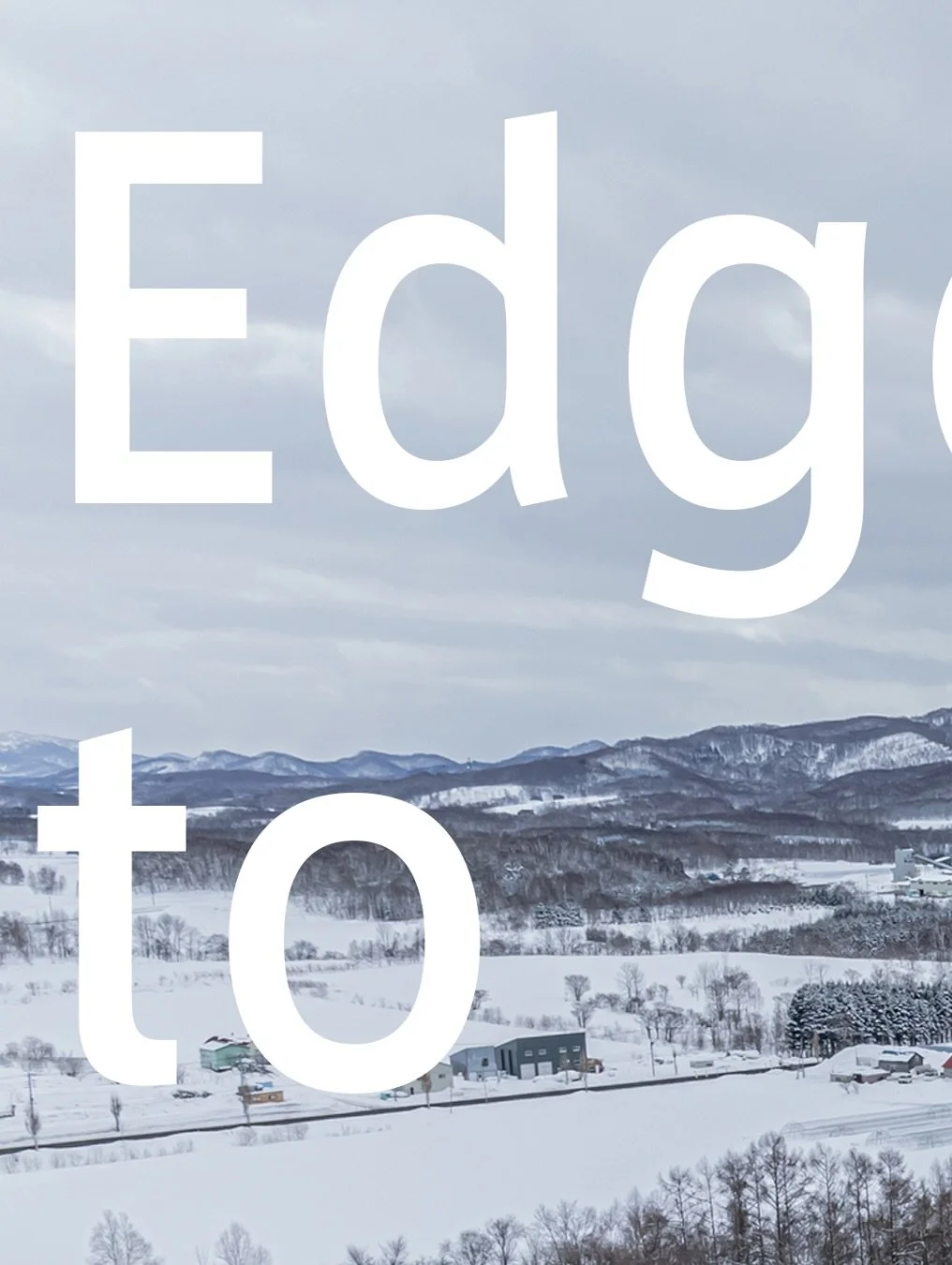 私たちのプロジェクト「Edge to Stillness」は、広大な大地に呼応し、その静かなダイナミクスと対話する建築である。

日本の縁側という空間を再解釈することで、建築と自然を緩やかにつなぎ、「建築は周囲環境の一部である」というSAADのデザイン哲学をかたちにしている。

Our project, Edge to Stillness, is an architectural response to the vast land&mdash;one that enters into dialo