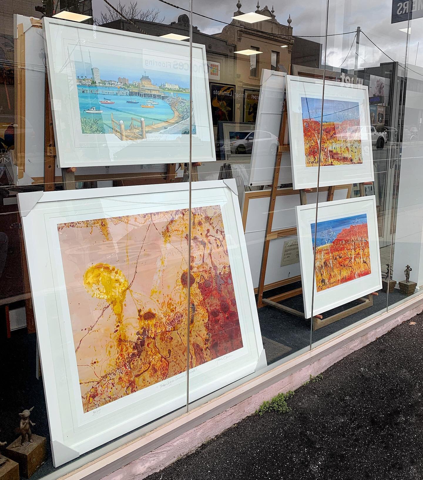 A refresh of our window display to brighter your winter! Featuring Olsen, Bromley, Whiteley, Perceval and more. 

Come and check out our range of unique artworks and limited edition prints- all available for custom framing 🖼️🖼️🖼️

#art #printsfors