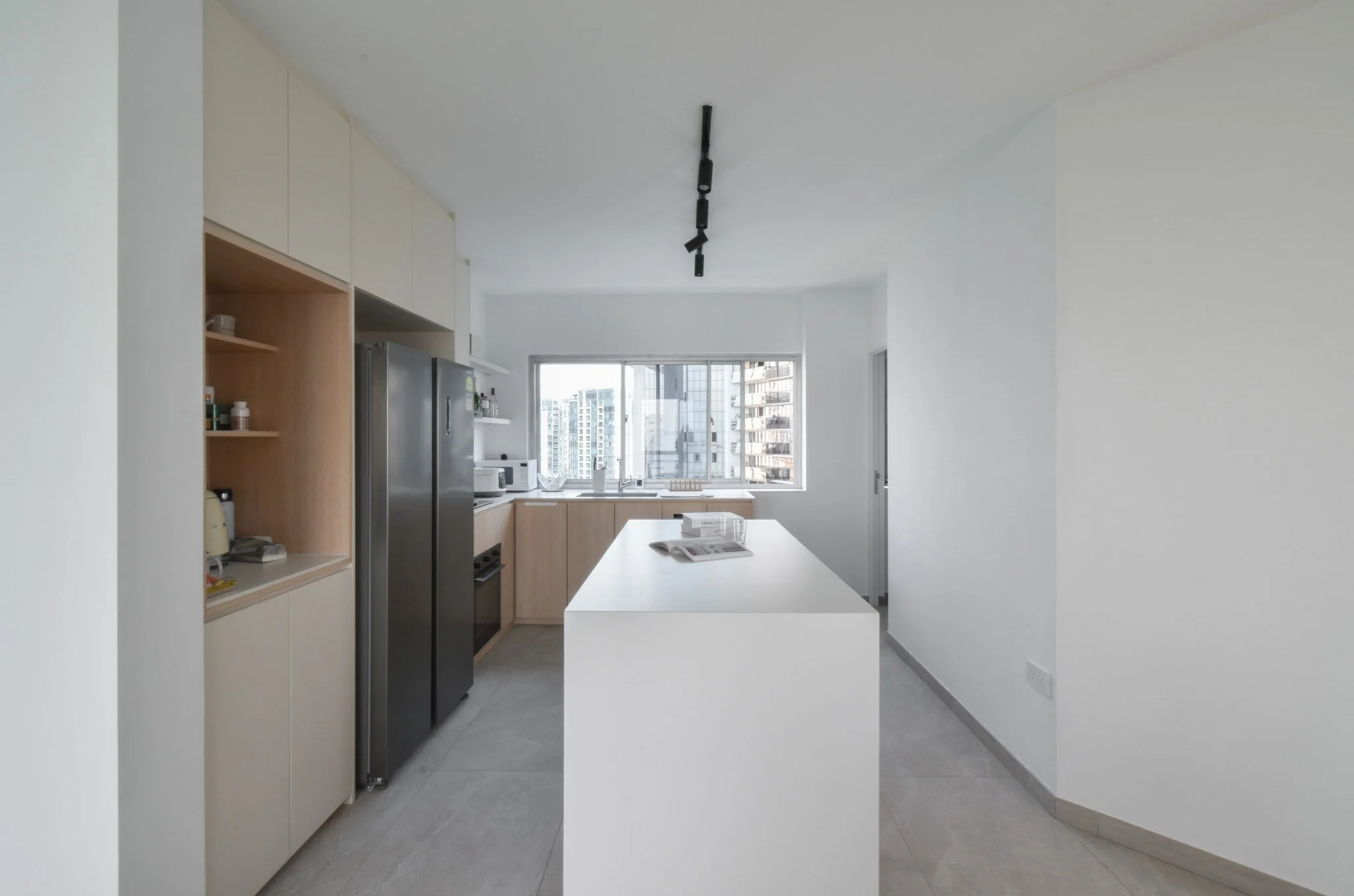 GENTLE MODERN HAVEN | SEAVIEW POINT