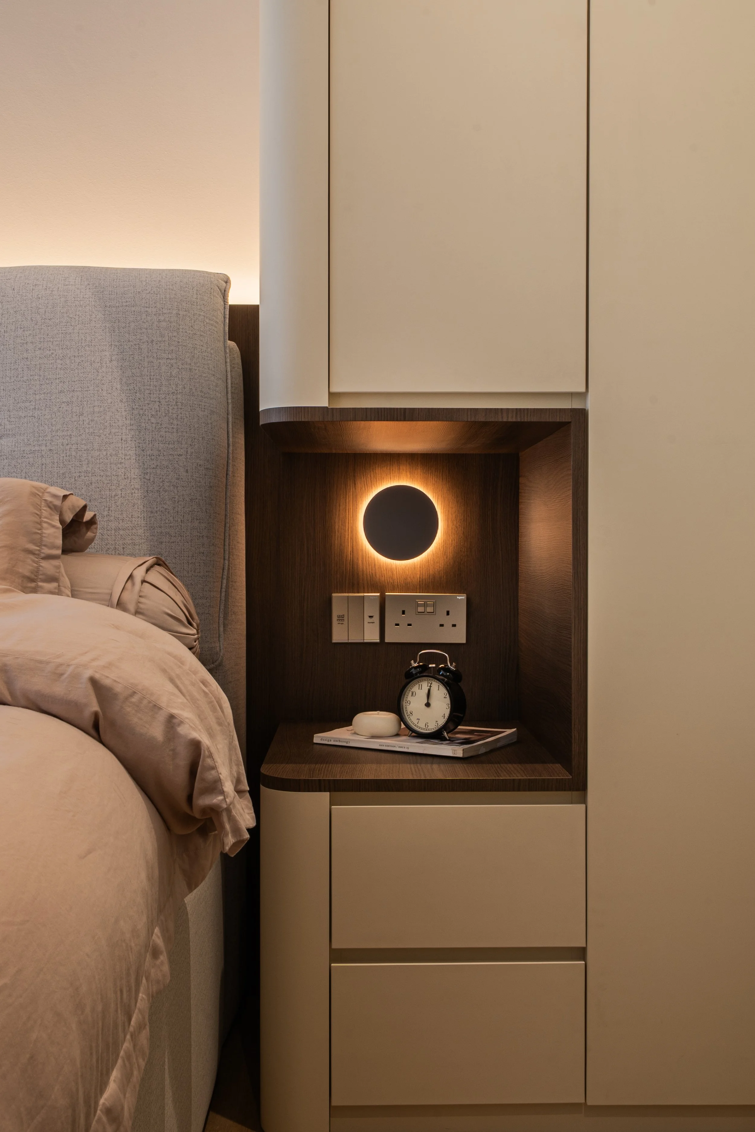 bedroom 1.JPG