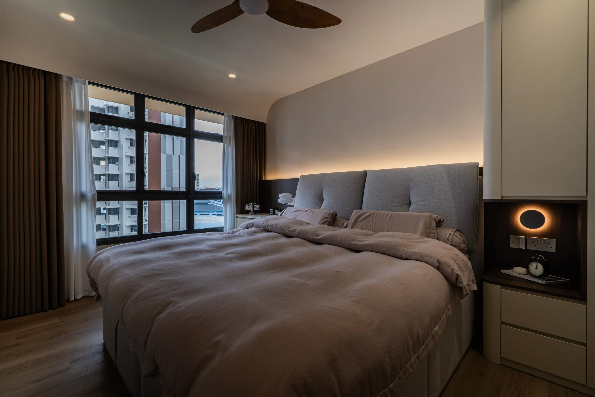 bedroom 5.JPG