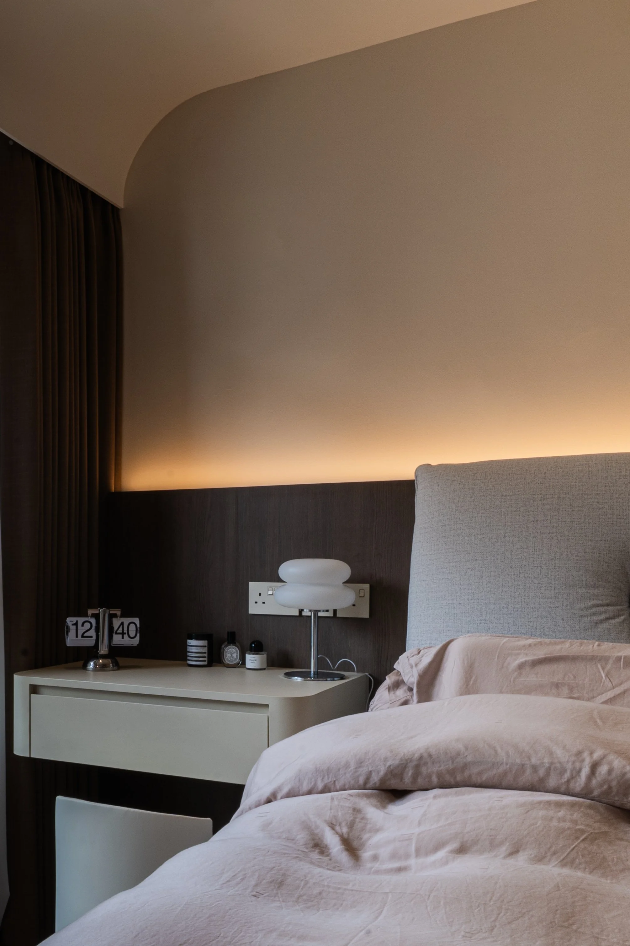 bedroom 3.JPG