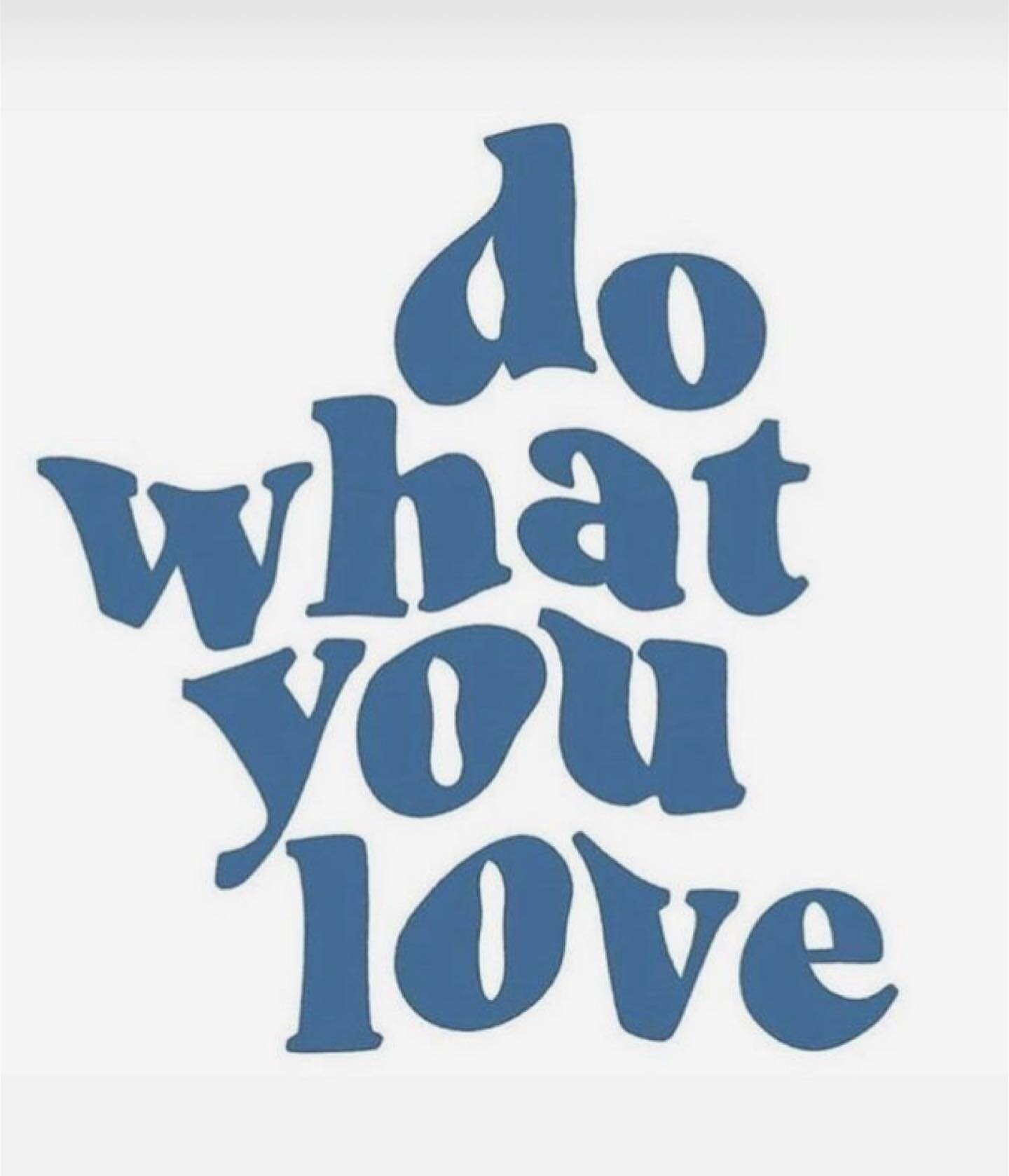 happy sunday ✨✨ 
do something this week that YOU love for YOU 🤍 
#goodasnewpodcast #ganclan #hyp #hugyourpeople #feelgoodpodcast #healingpodcast #tuesdaysareourthing