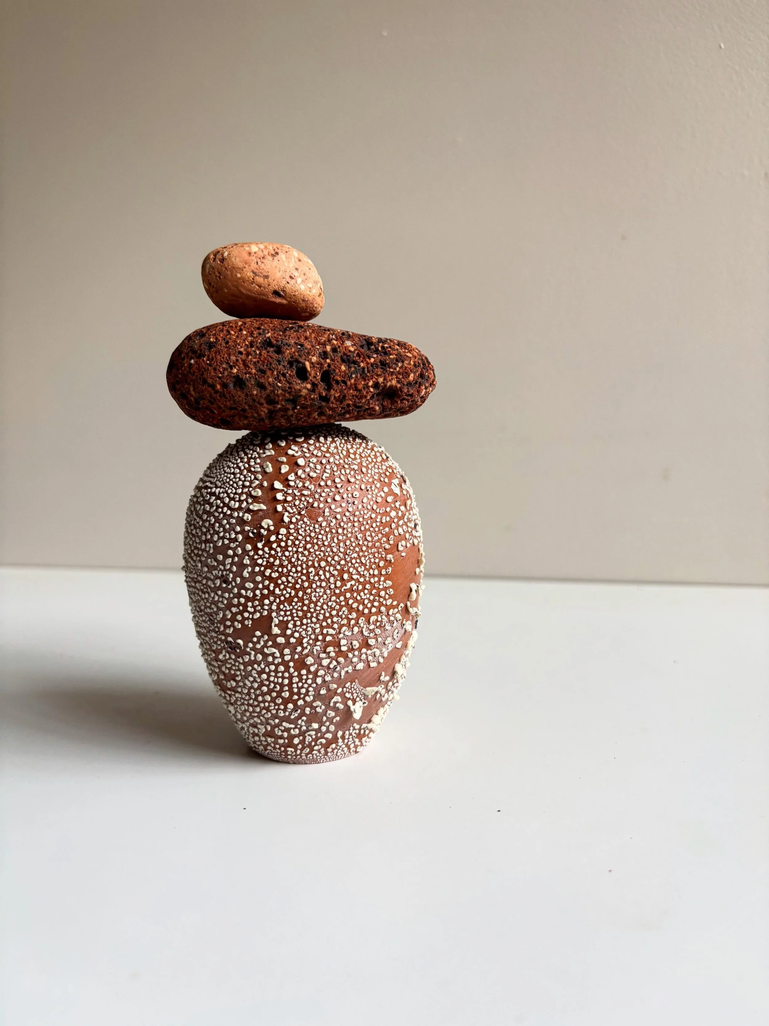 Periwinkle Beacon, 2026

#terracotta #australianceramics #chrystielongworth