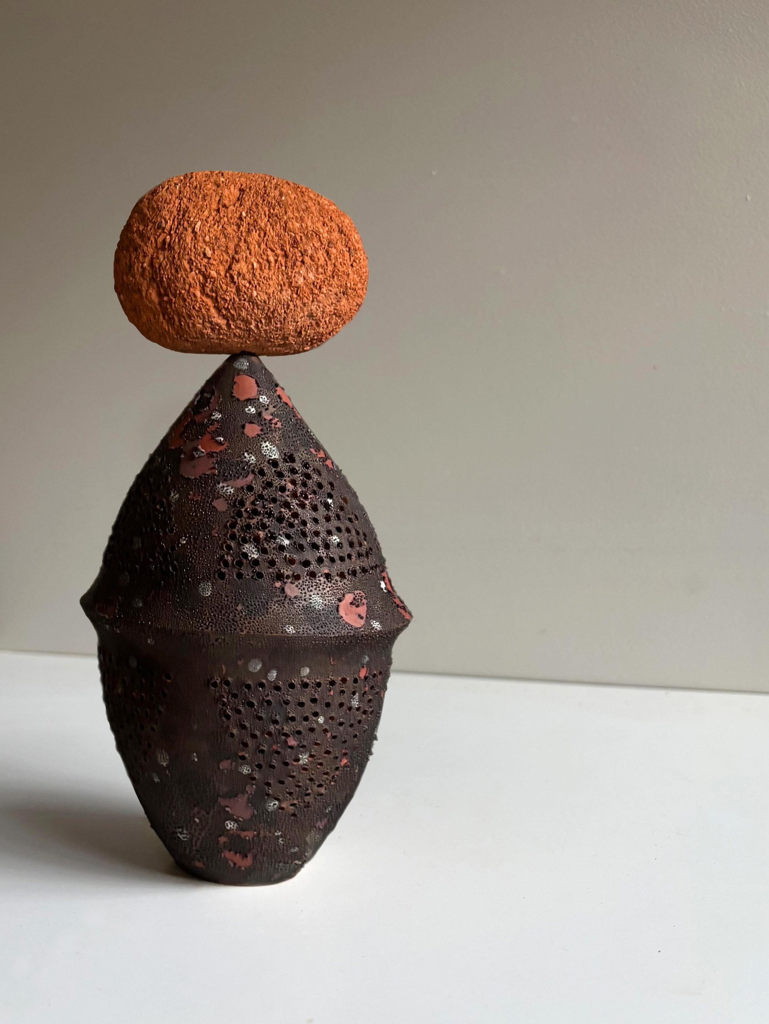 Urchin Sentinel, a piece from the recent exhibition Suburban Squall at Sabbia Gallery

#australianceramics #contemporaryceramics #australiansculpture #chrystielongworth