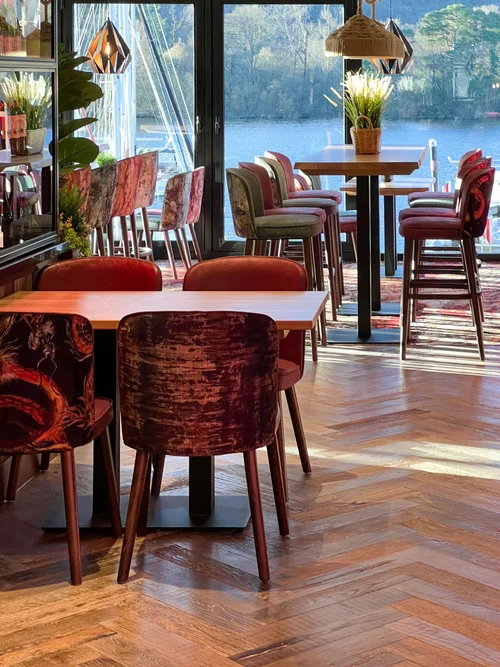One of the best Restaurants Bowness on Windermere Lake Views — Quayside