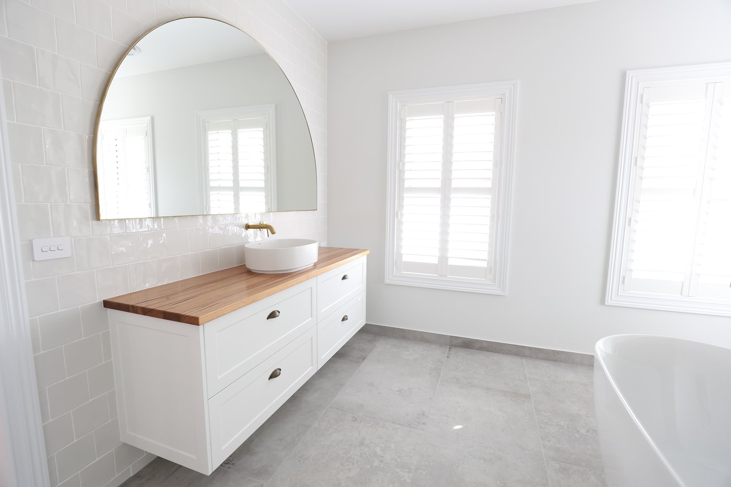 Ensuite 5.jpg