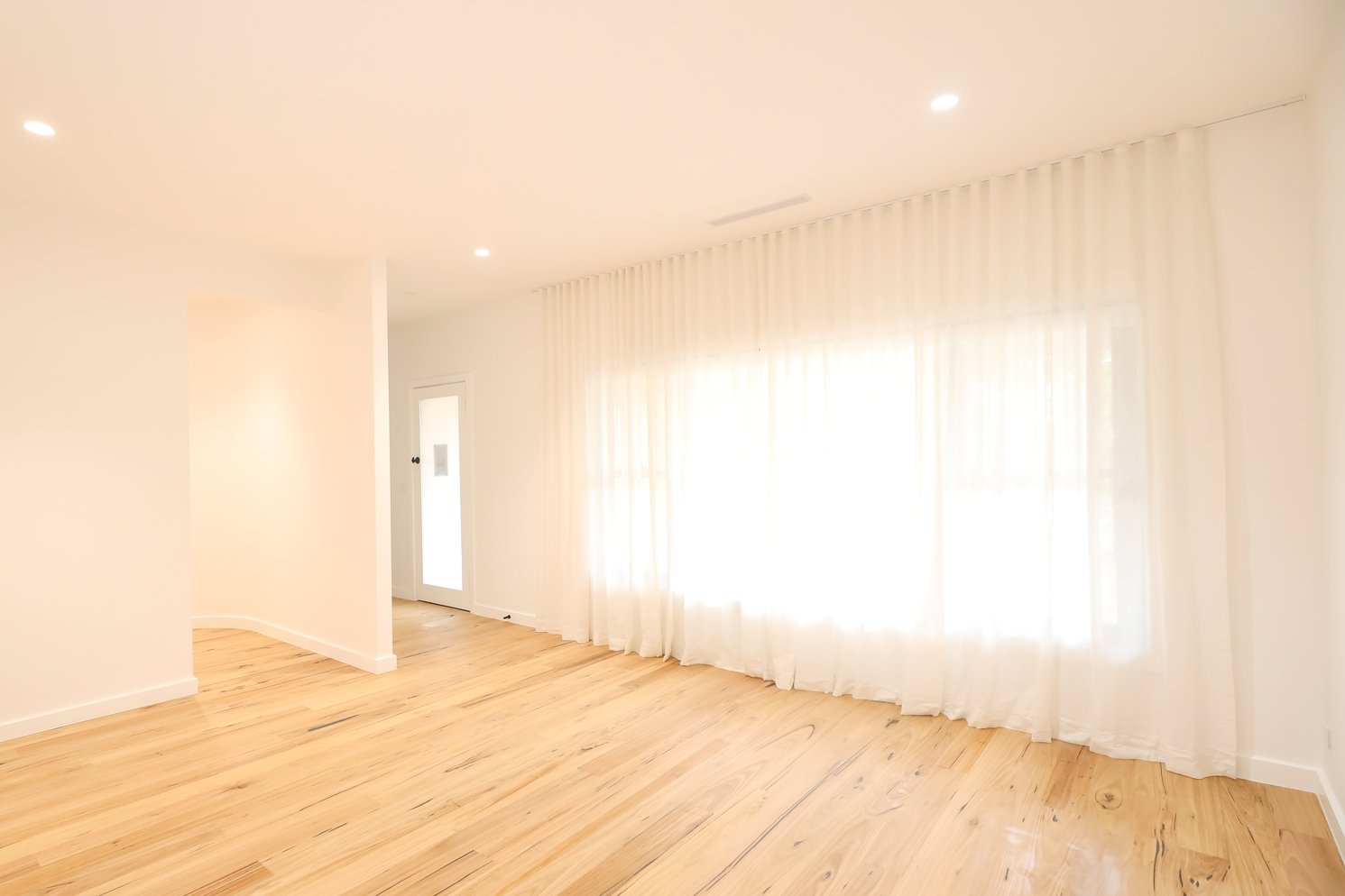 Lounge 2.jpg