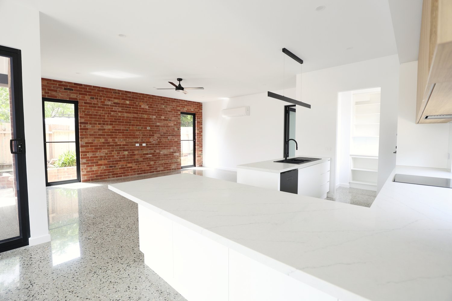 Kitchen 13.jpg