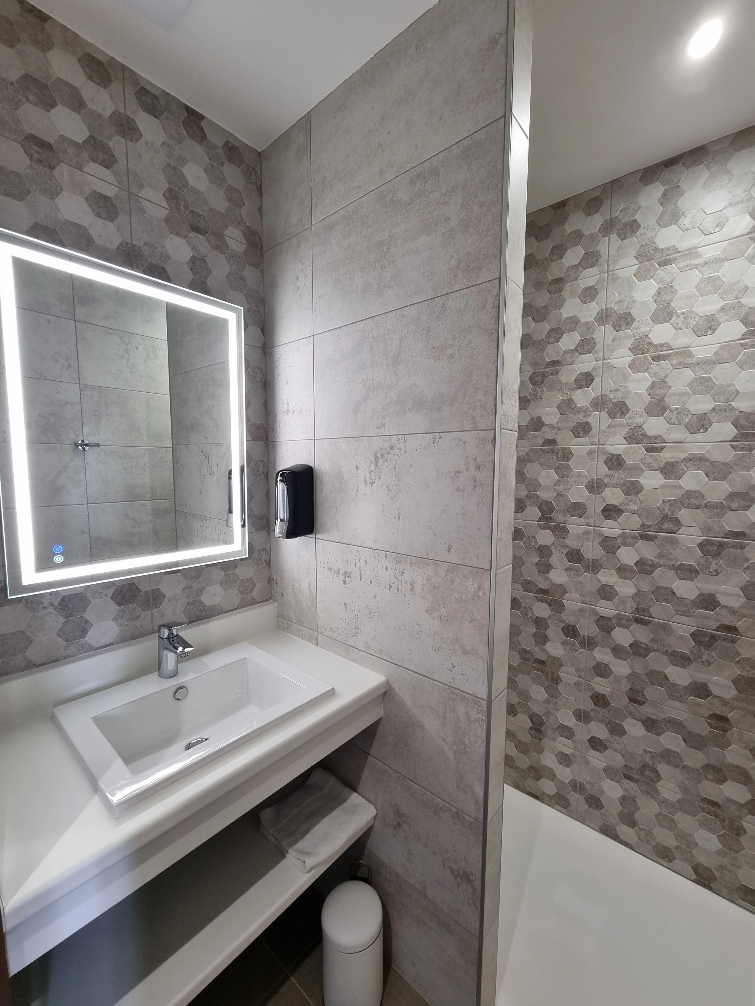 Bloom Hostel auberge de jeunesse bar bordeaux centre ville gare saint jean