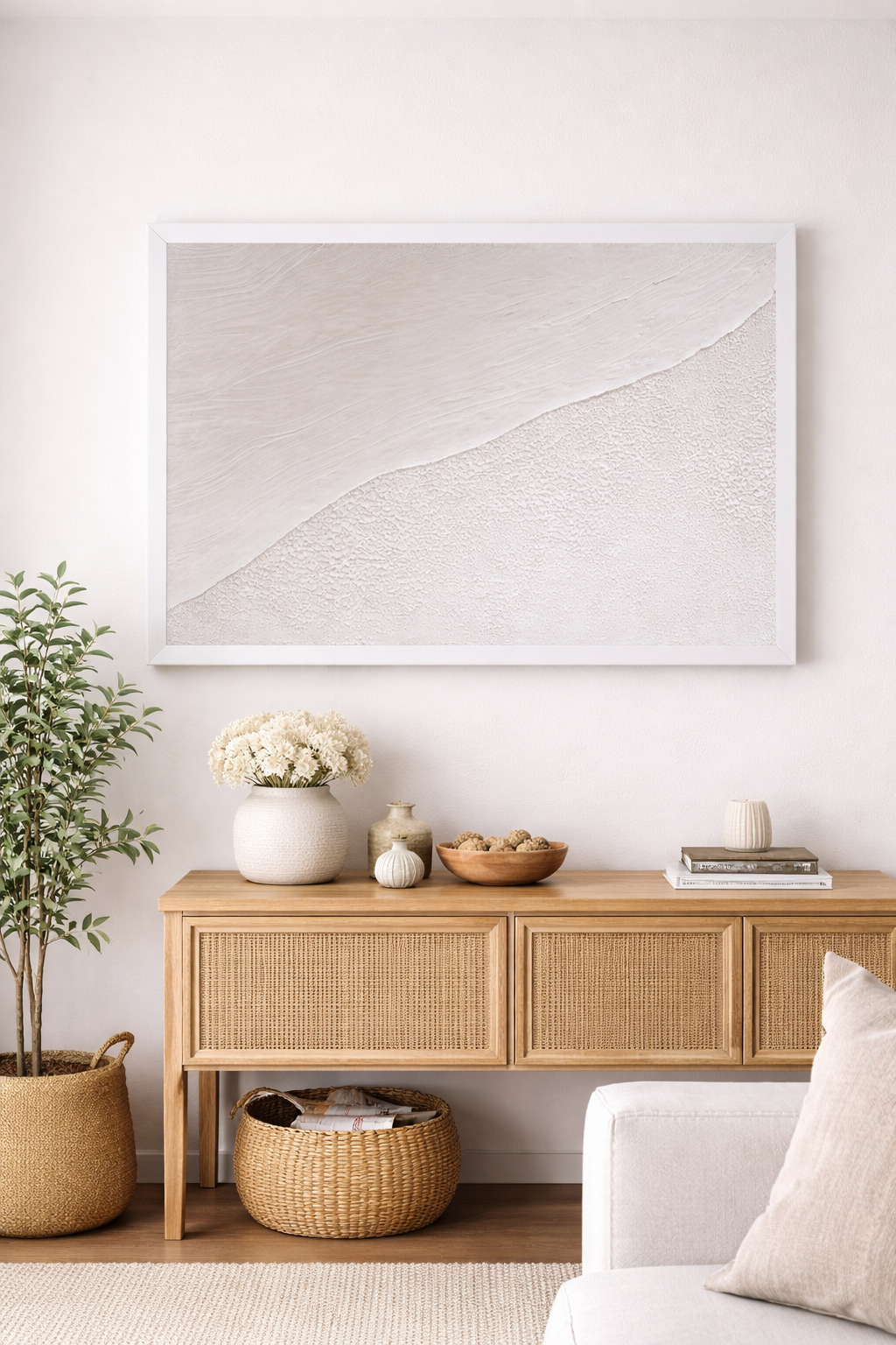 Espaço moderno com arte abstrata.png