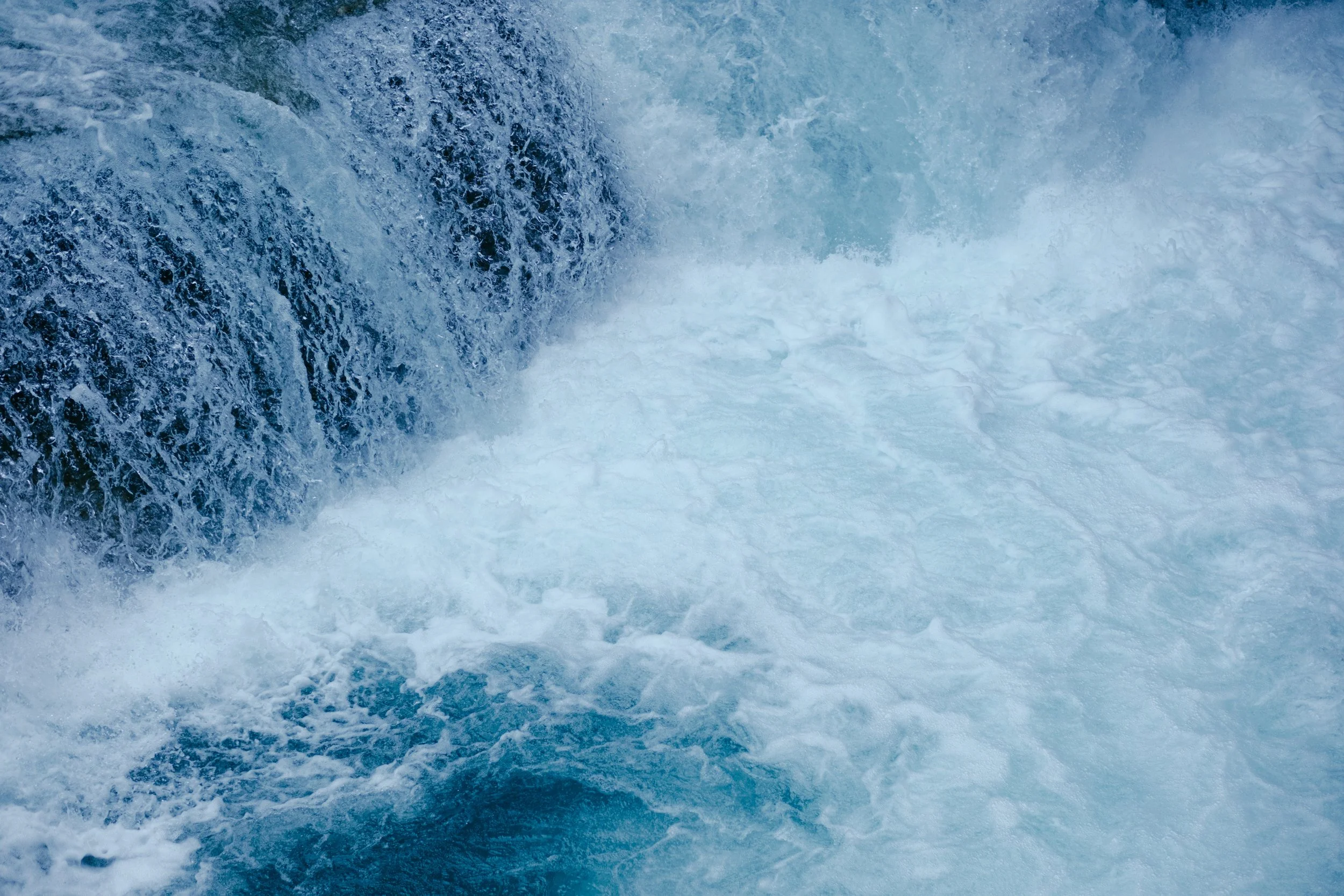 도야마 - 쿠로베 협곡 토롯코 열차 & 쿠로나기 온센