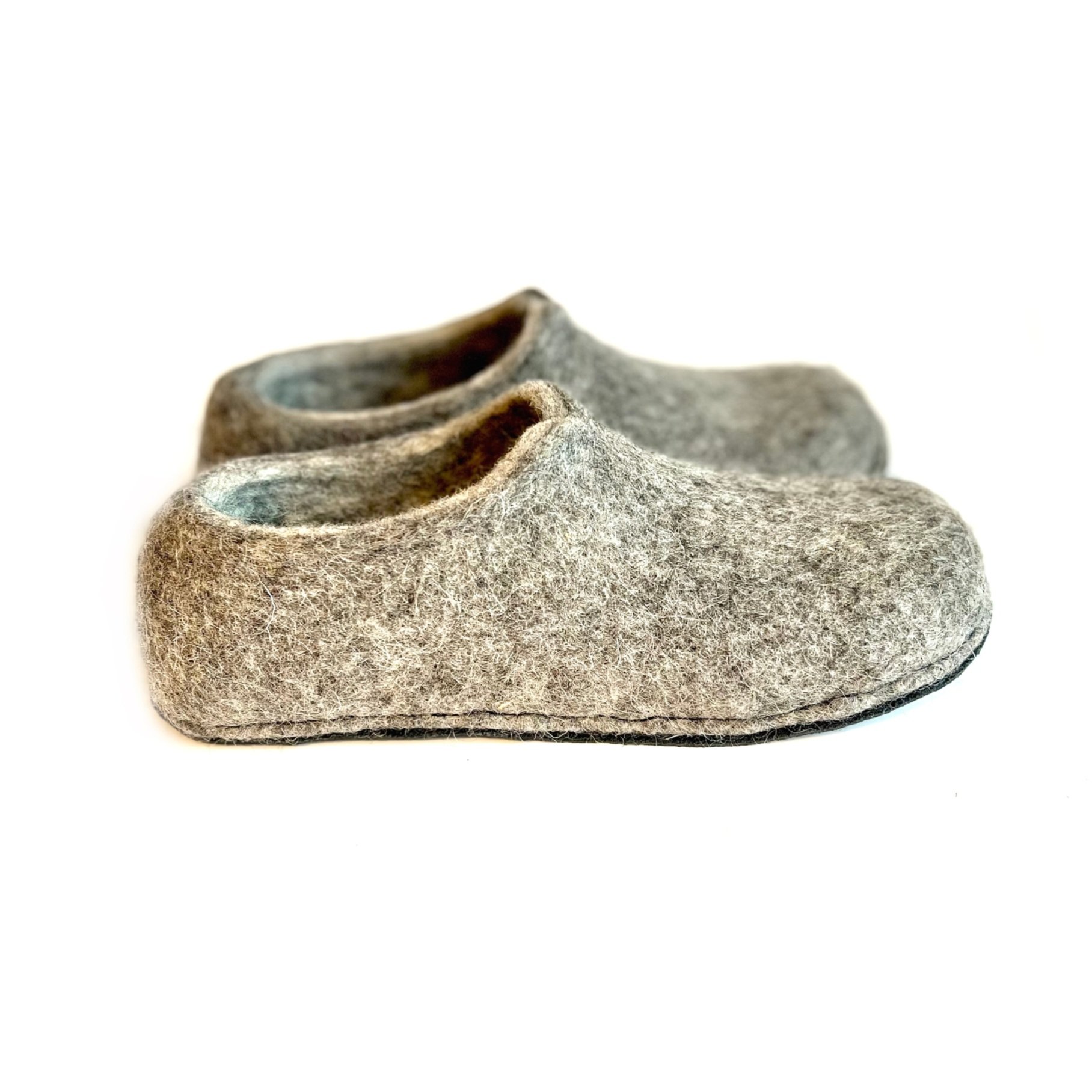 Eco+Wool+Slippers+Minimalist+Gray+Shades+FELTFORMA+%281%29.jpg