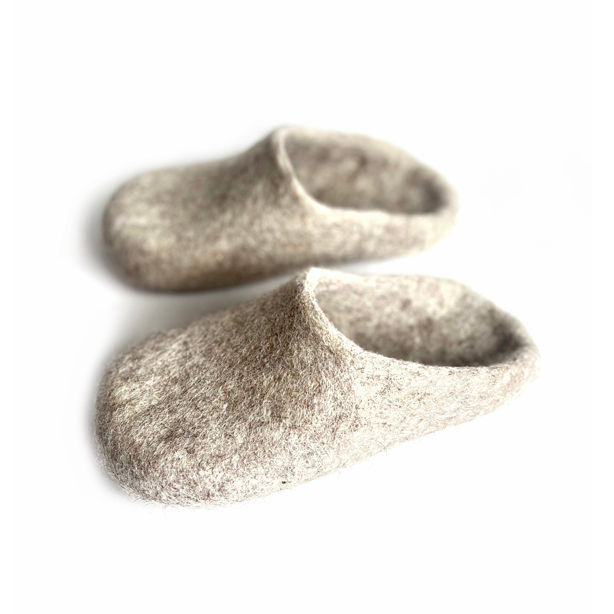 Simple Woolen Clogs slippers for Wide feet House shoes Mule handmade 1.png