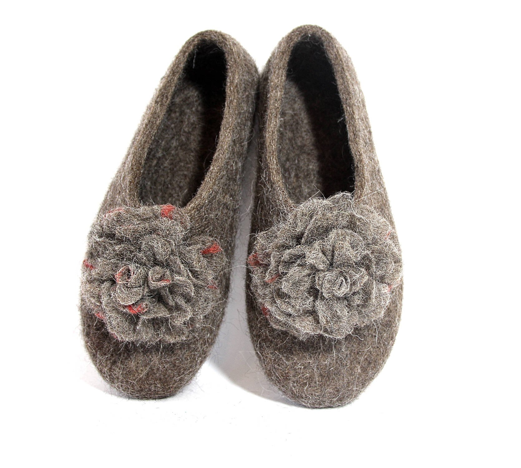 Natural Brown Organic Wool Slippers with Felted Roses, Handmade - FELTFORMA