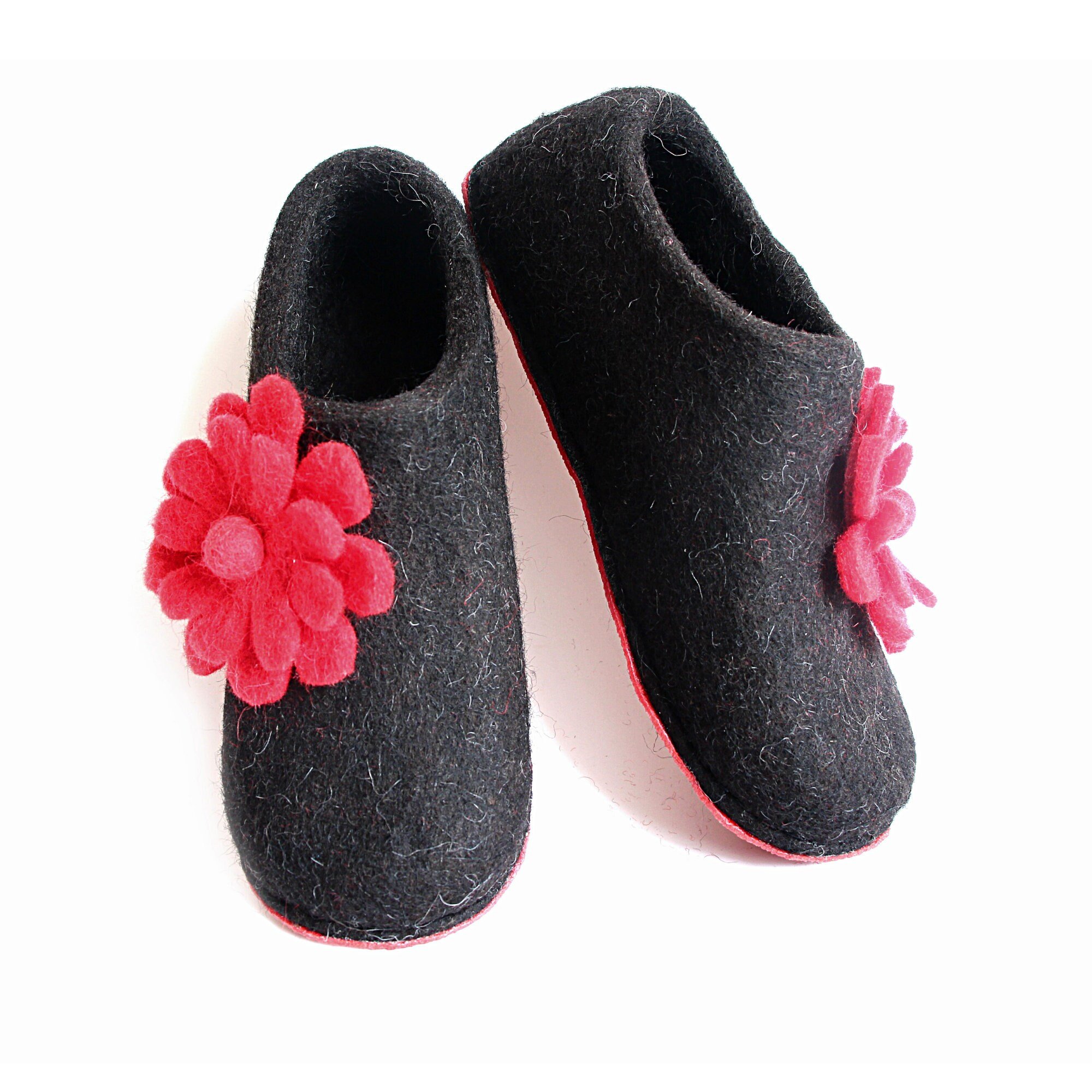 Warm Organic Wool Home Shoes with Felt Flowers, Natural Comfort - FELTFORMA