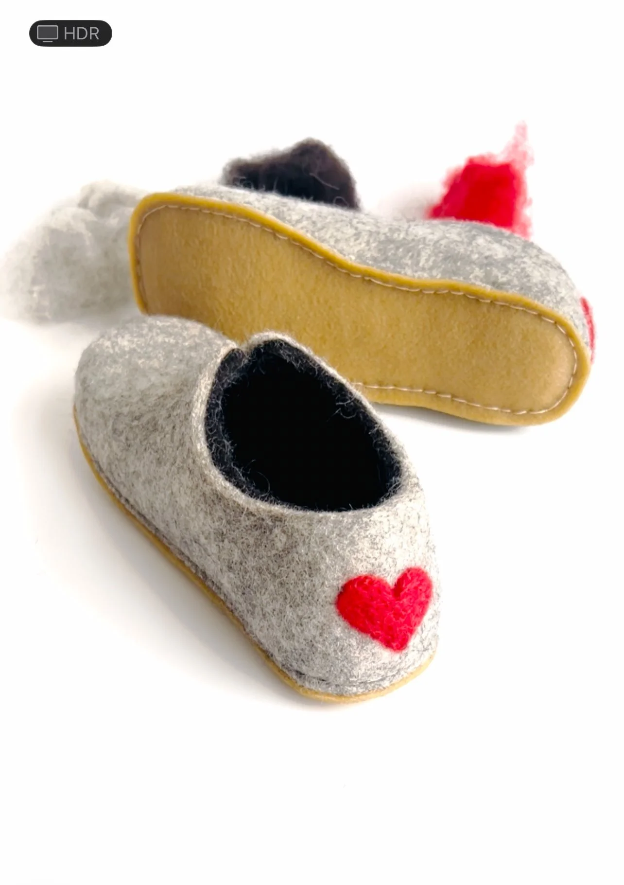 handmade-wool-slippers-by-dovile-feltforma-glue-free.JPEG