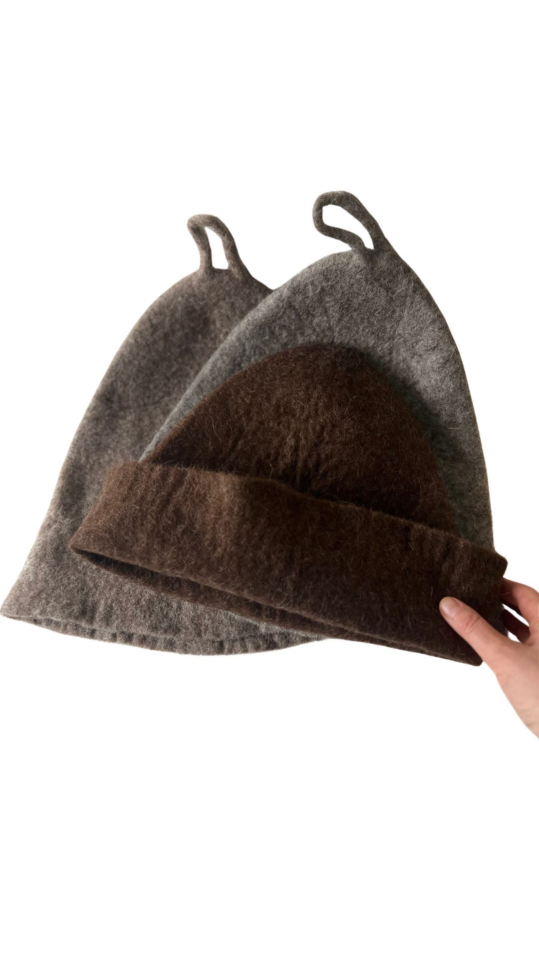 Feltforma hand-felted undyed wool sauna hat with generous length for thick hair, braids, and individual head proportions — made from natural Tyrolean mountain wool, water-washed only, no dyes or treatments