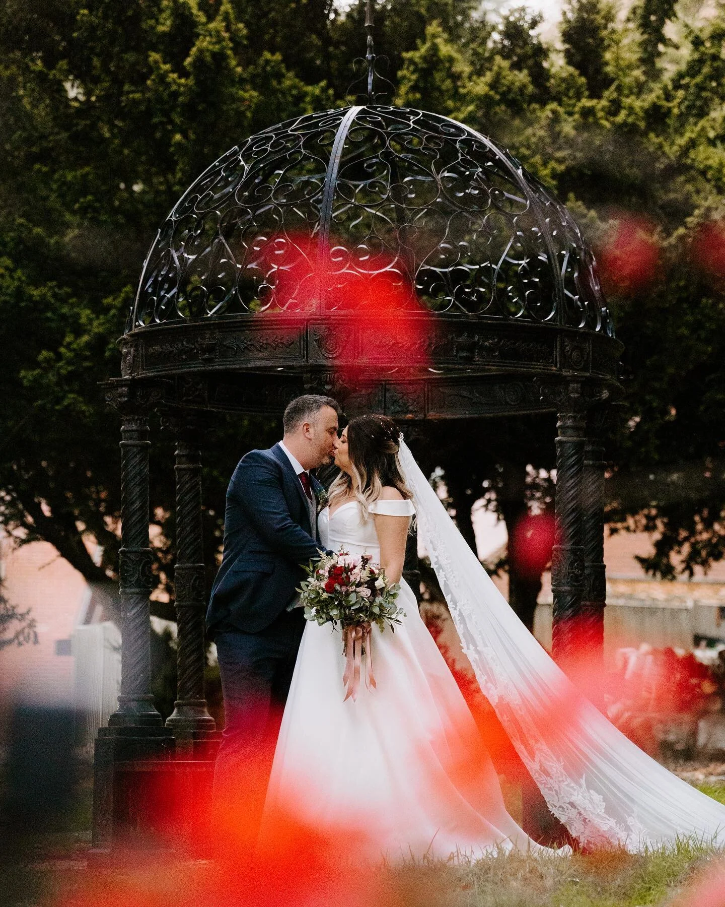 Had such a lovely day at Kerry & Stuart’s wedding🤍 Always happy to see Tyn Dwr Hall on our schedule - can’t wait to visit again in June!☺️🤍
Venue - @tyndwrhall 
#tyndwrhallweddings #tyndwrhallweddingphotographer #tyndwrhallwedding