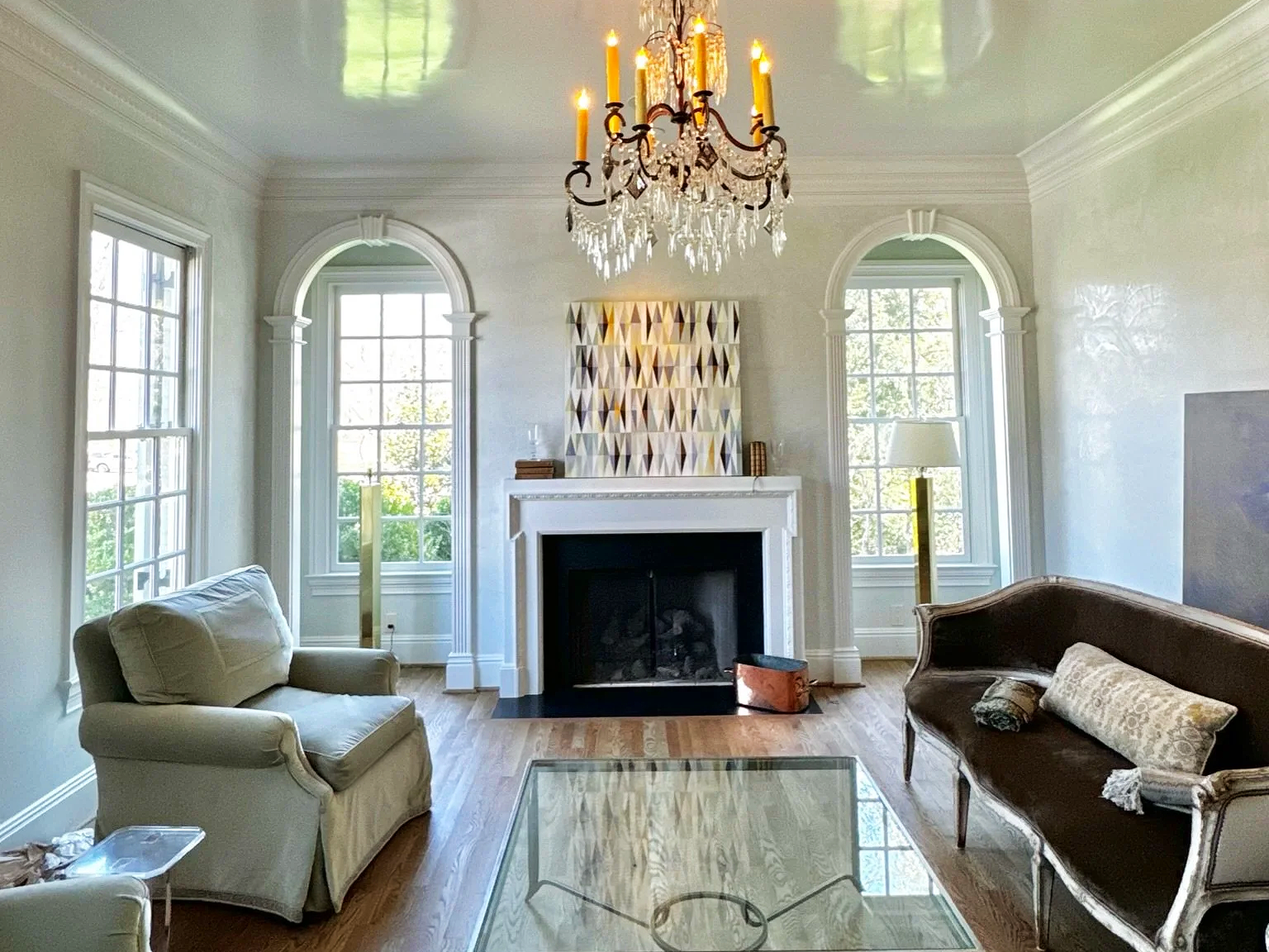 Venetian Plaster: Why This Old-World Finish Is Returning to Modern Interiors