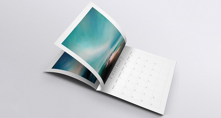 Mockup_Calendar_21x21_4_web.jpg