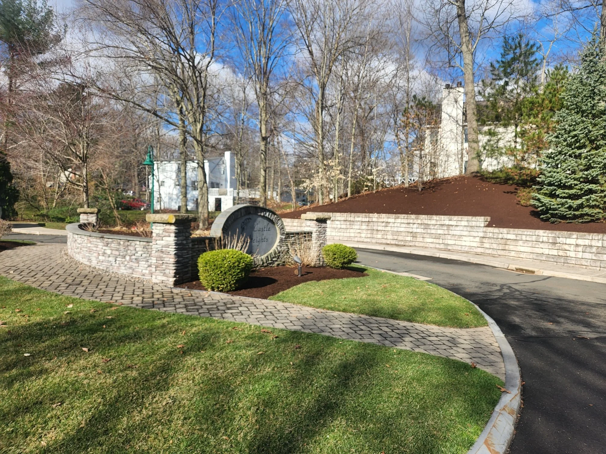 Mulch Pros- Cheshire, CT.jpg