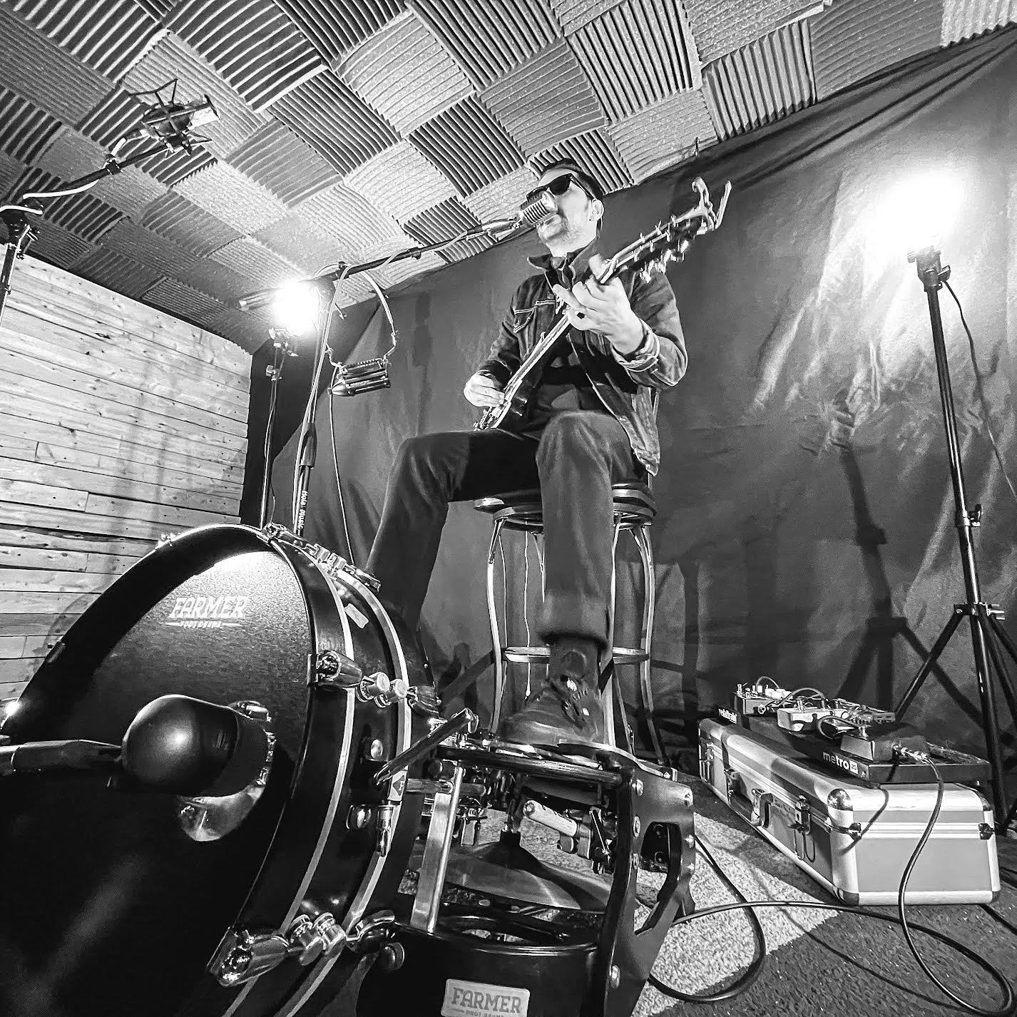 Live Music - The Reverend Jesse Ray 