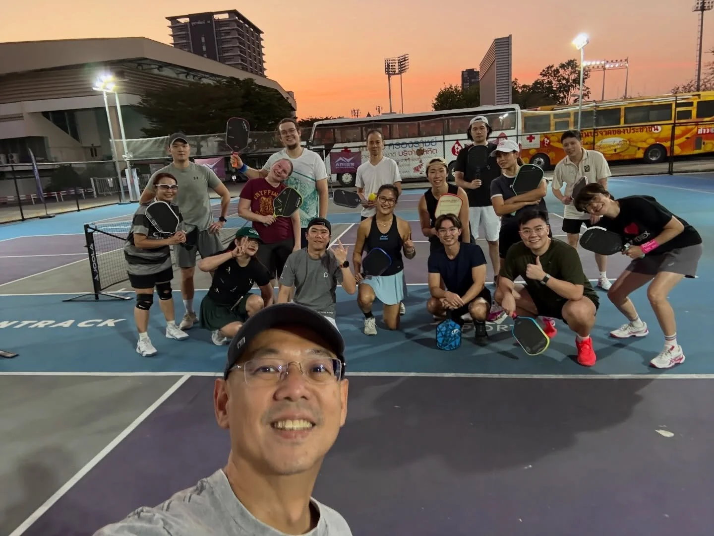 Lovely weather this evening at Open Play! Thank you all for coming out!
@ontrackstation 
@sangbkk 

#arisepickleball #arisepickleballclub #pickleballthailand #thailandpickleball #พิคเคิลบอล