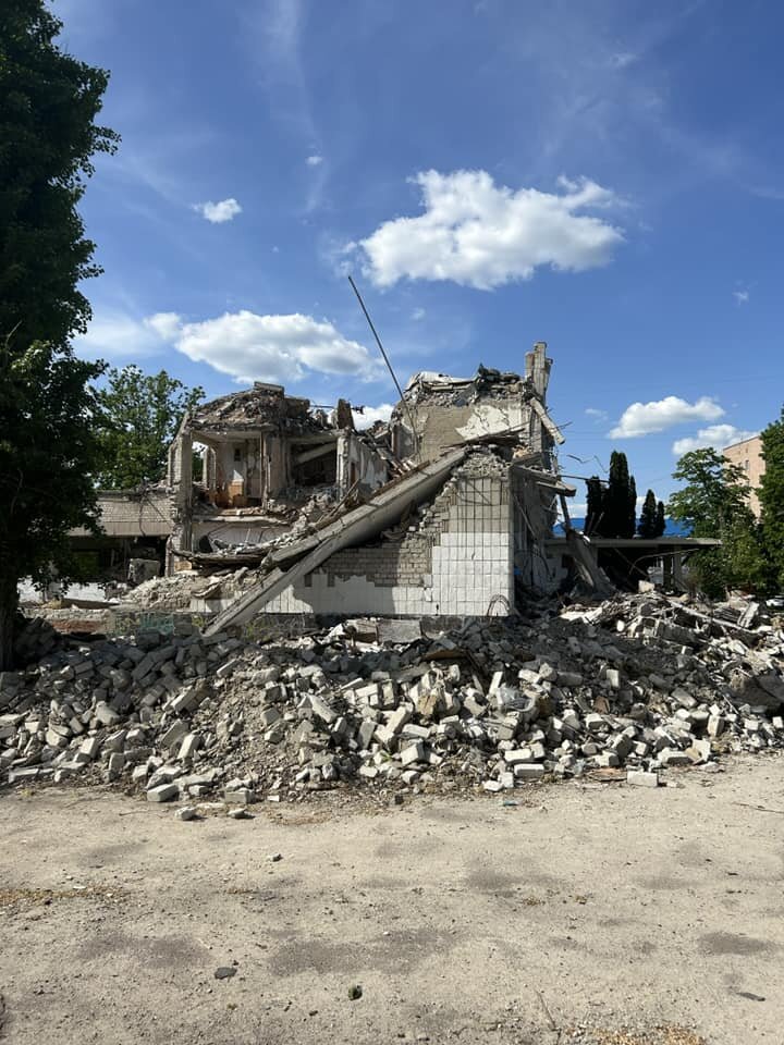 Very close to the hospital we visited yesterday in Zhytomyr was a primary school that had been destroyed at the beginning of the war last year. Ten windows on the hospital were blown out, which took about a week and a half for them to repair. The sch