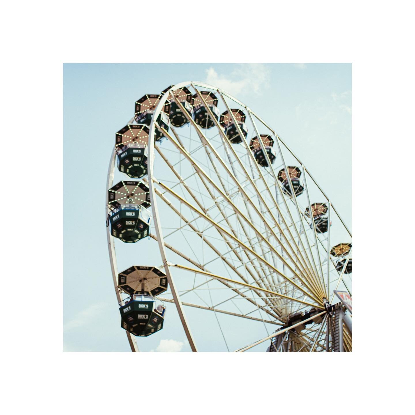 Ferris Wheel at the NRG
&bull;
&bull;
&bull;
Sony A7R3
#sony
#sonyalpha
#photography
#canonFD
#cinematic
#asthetic 
#composition
#colors
#lightroom
#shadows