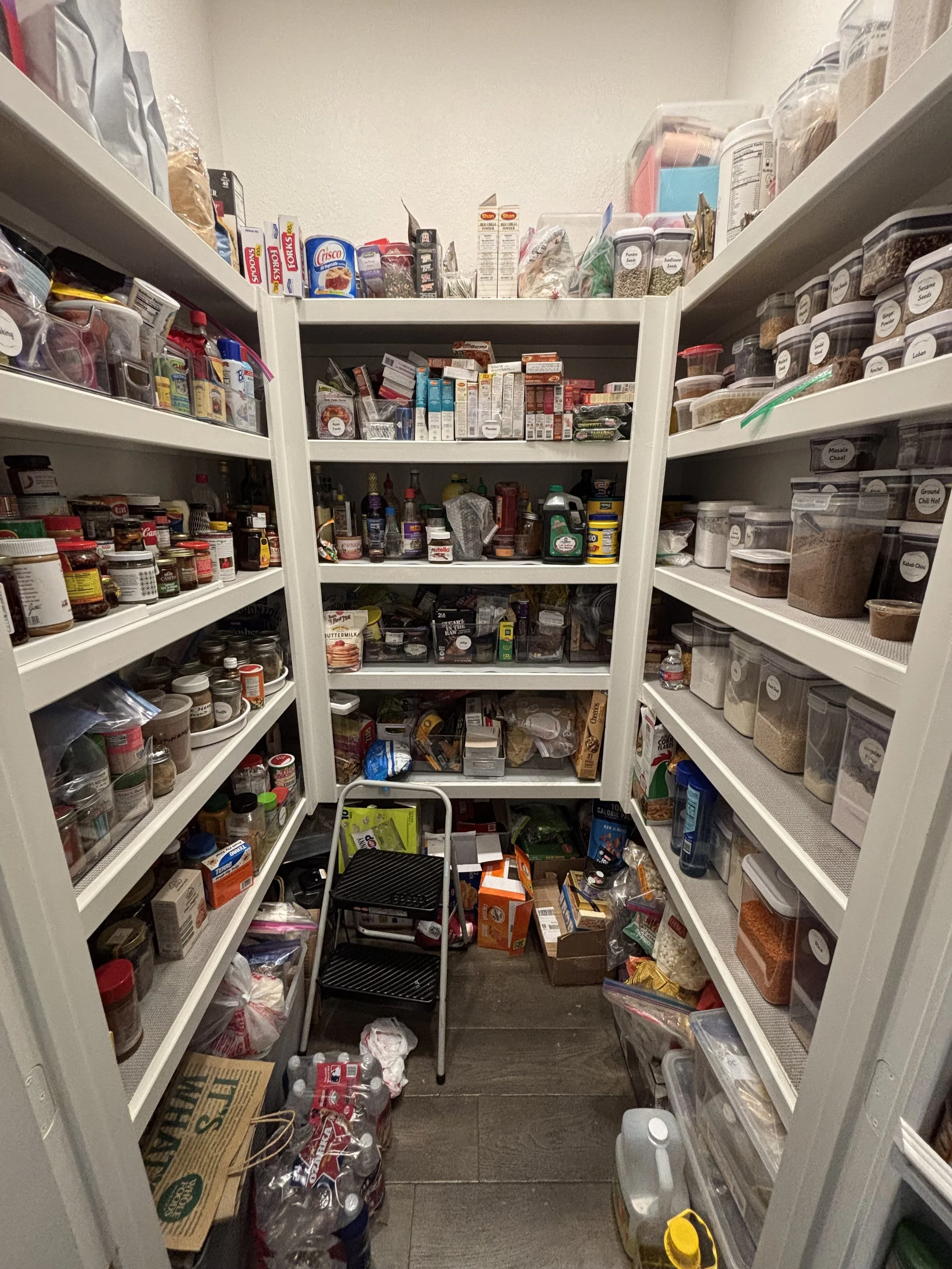declutter your pantry today with simply marvelous spaces based out of houston, texas. Professional home organizer specializing in home decluttering and organization. 