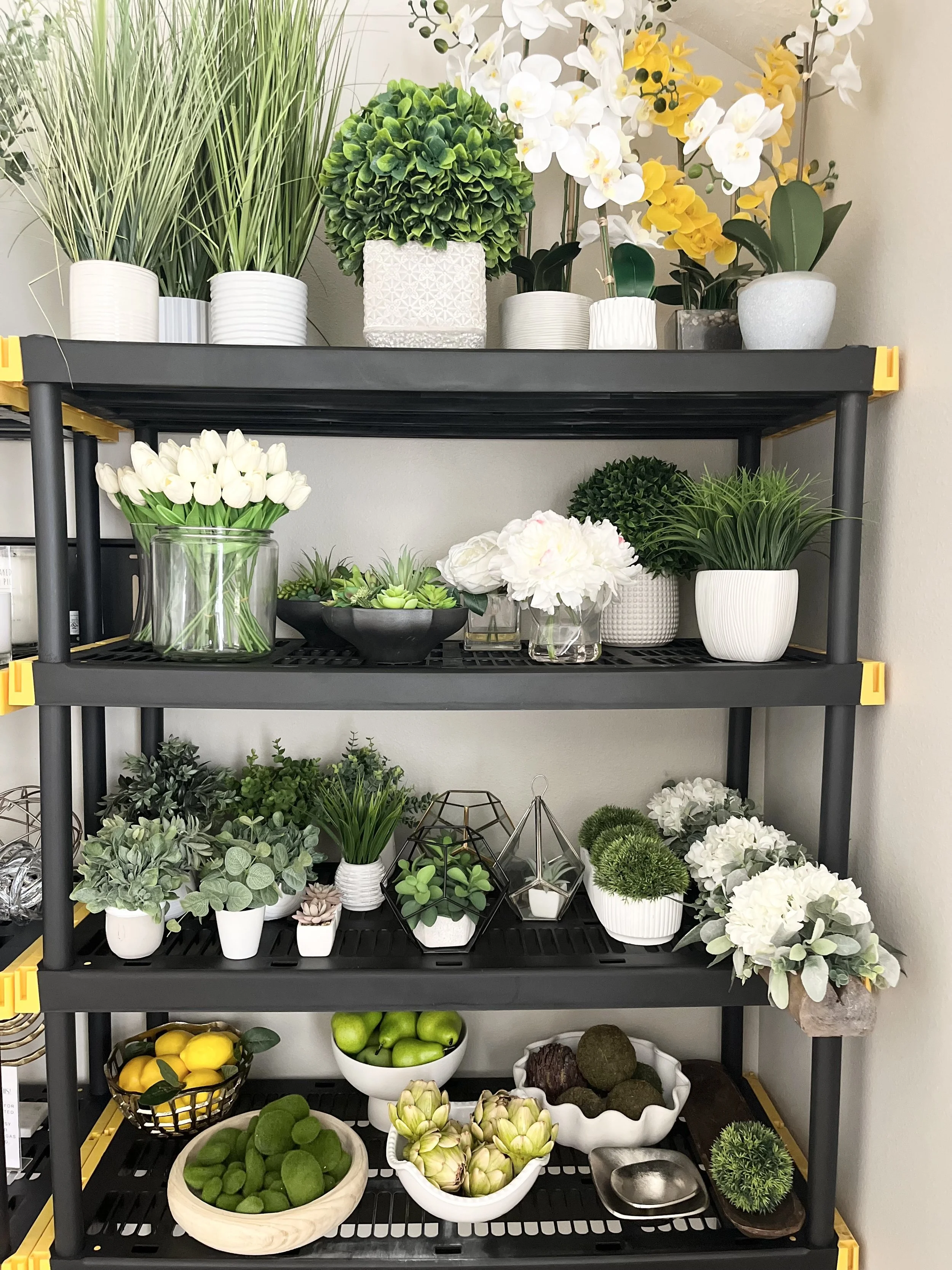 Staging is one of the many hats a Realtor wears during the buying or selling process. Having access to your staging products is essential when you are juggling multiple projects. Create a convenient and functional space for your business needs. 