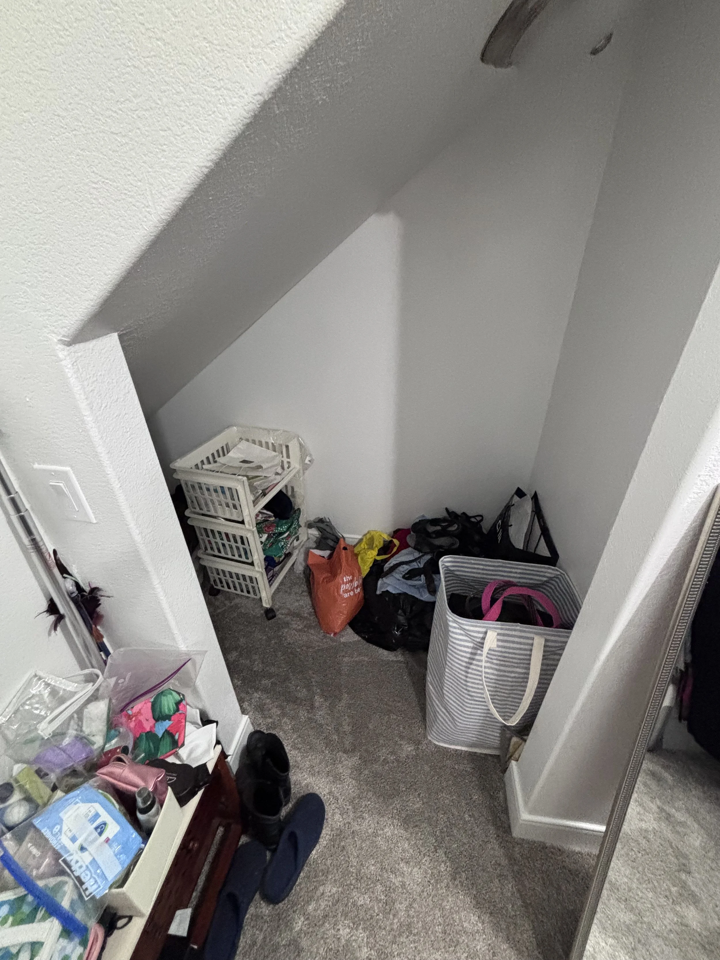 Bedroom closets can really set the tone for your day. Organized closets add time back into your day instead of rummaging for a lost shoe or pants. Organized closets also allow you to wear more of your wardrobe then when clothing is stuffed in a corne