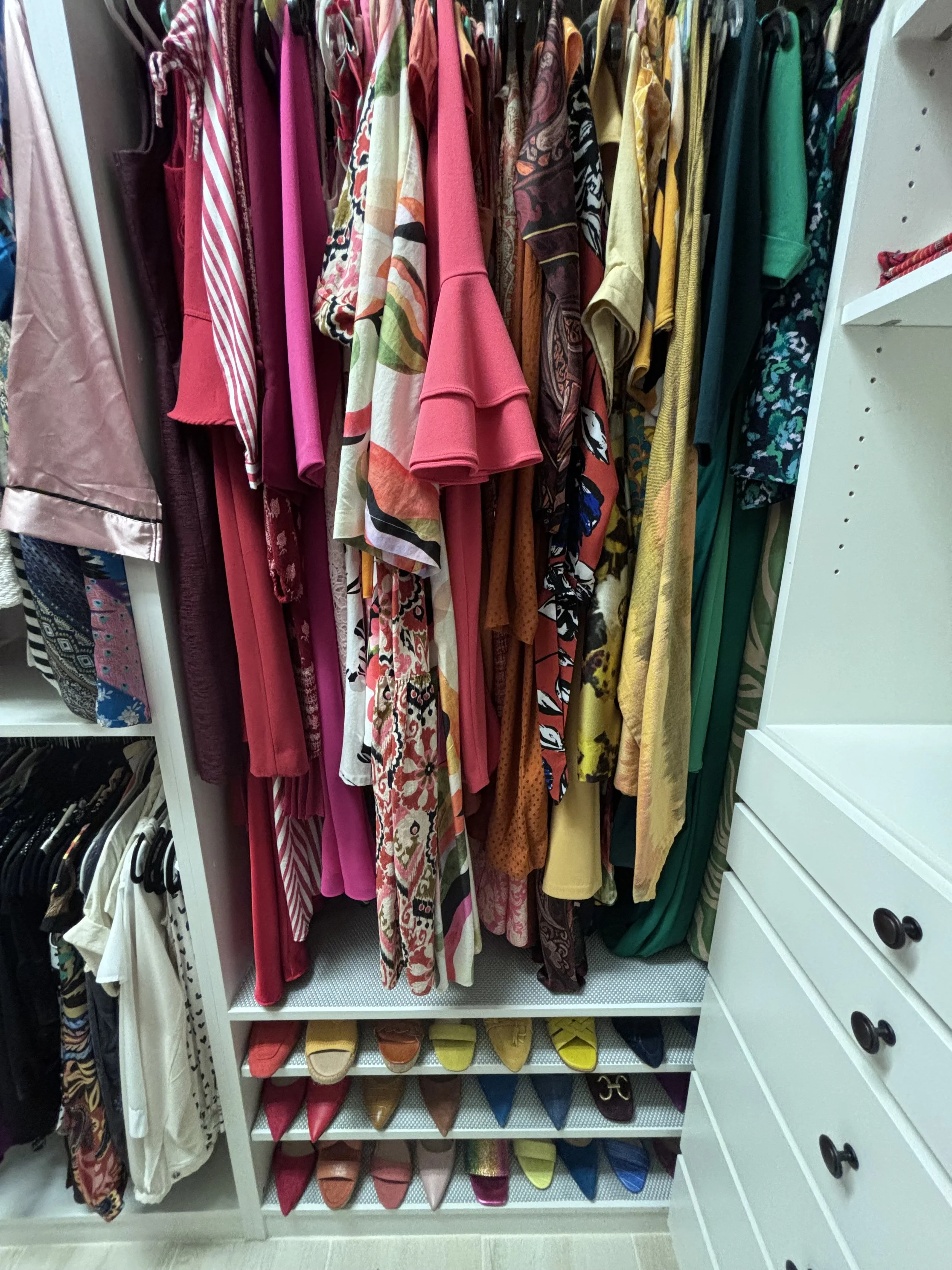 Bedroom closets can really set the tone for your day. Organized closets add time back into your day instead of rummaging for a lost shoe or pants. Organized closets also allow you to wear more of your wardrobe then when clothing is stuffed in a corne