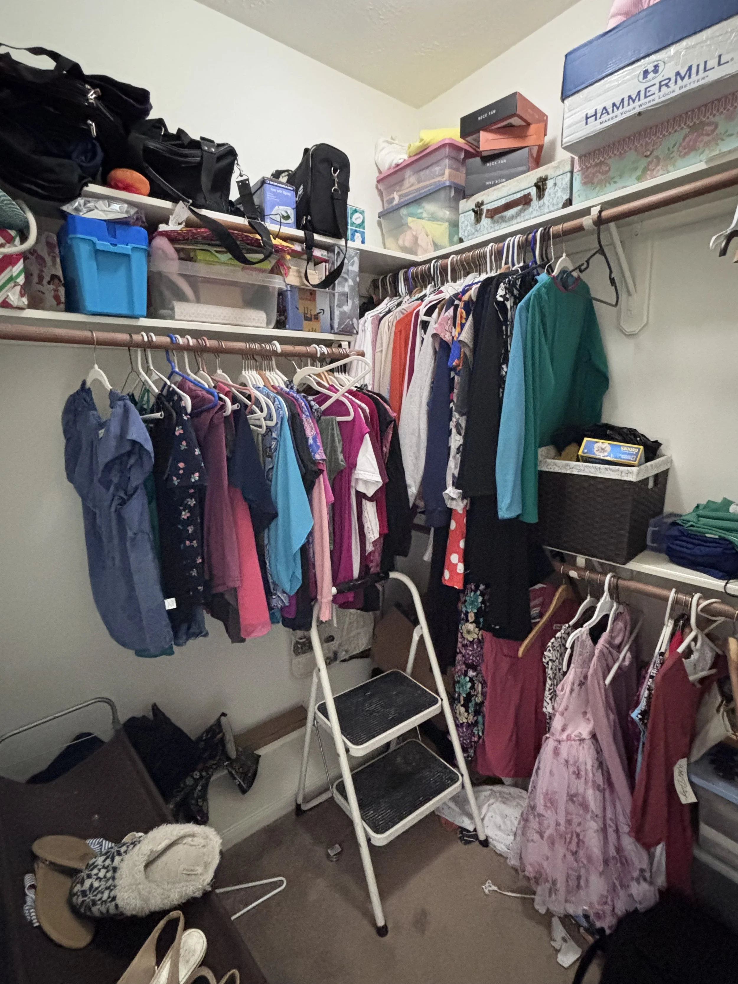 Bedroom closets can really set the tone for your day. Organized closets add time back into your day instead of rummaging for a lost shoe or pants. Organized closets also allow you to wear more of your wardrobe then when clothing is stuffed in a corne
