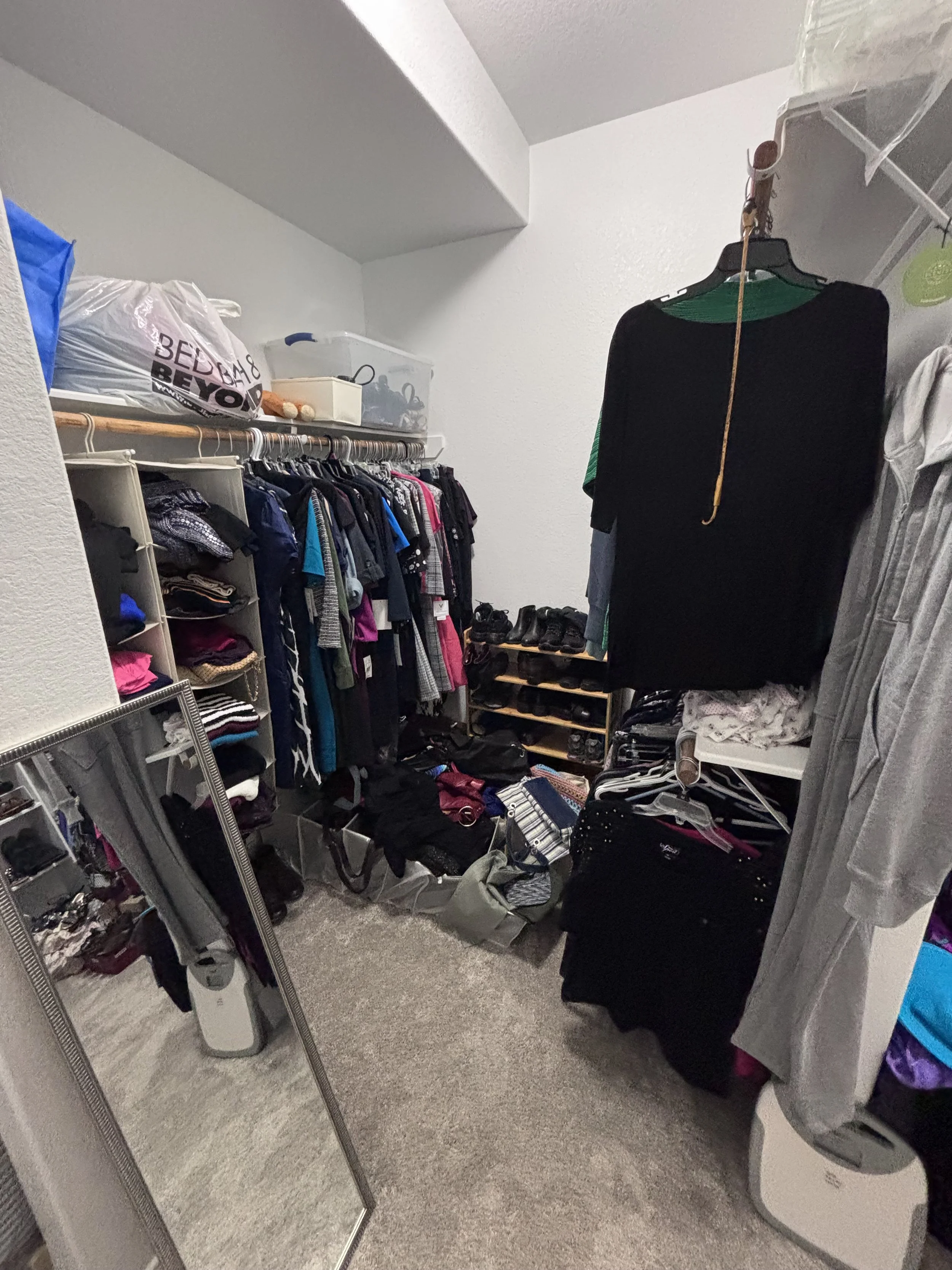 Bedroom closets can really set the tone for your day. Organized closets add time back into your day instead of rummaging for a lost shoe or pants. Organized closets also allow you to wear more of your wardrobe then when clothing is stuffed in a corne