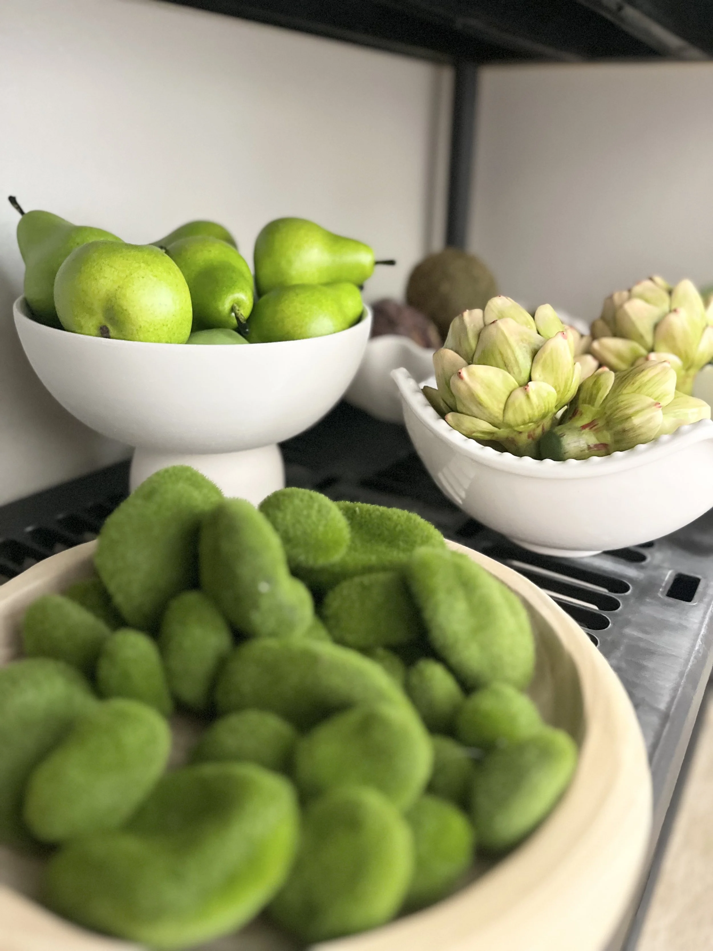 Staging is one of the many hats a Realtor wears during the buying or selling process. Having access to your staging products is essential when you are juggling multiple projects. Create a convenient and functional space for your business needs. 