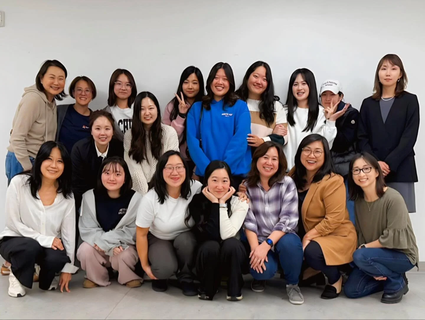 💕✝️✨💖Different journeys, one direction #womensmin See you at the next one in January! We hope to have colored walls by then 🤣🤲🎨🫟Any ideas? #helpus