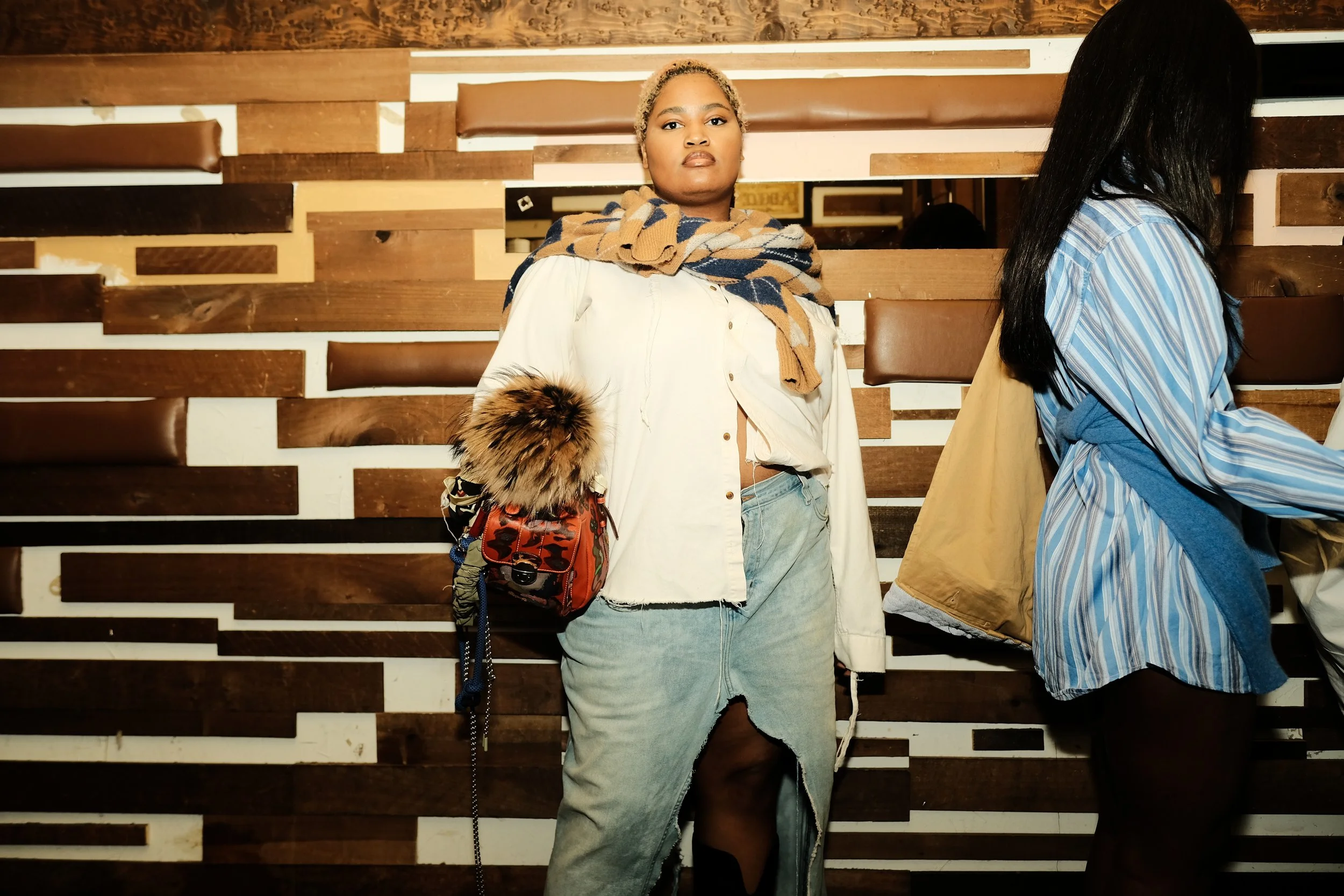 Ameen Workshop Presents: STUDIo_AMEEN
MUSE#06 in 'Amil' Denim Maxi, 'Amer' Mini-Duffle Bag, and 'Romance' Balcony Oxford 