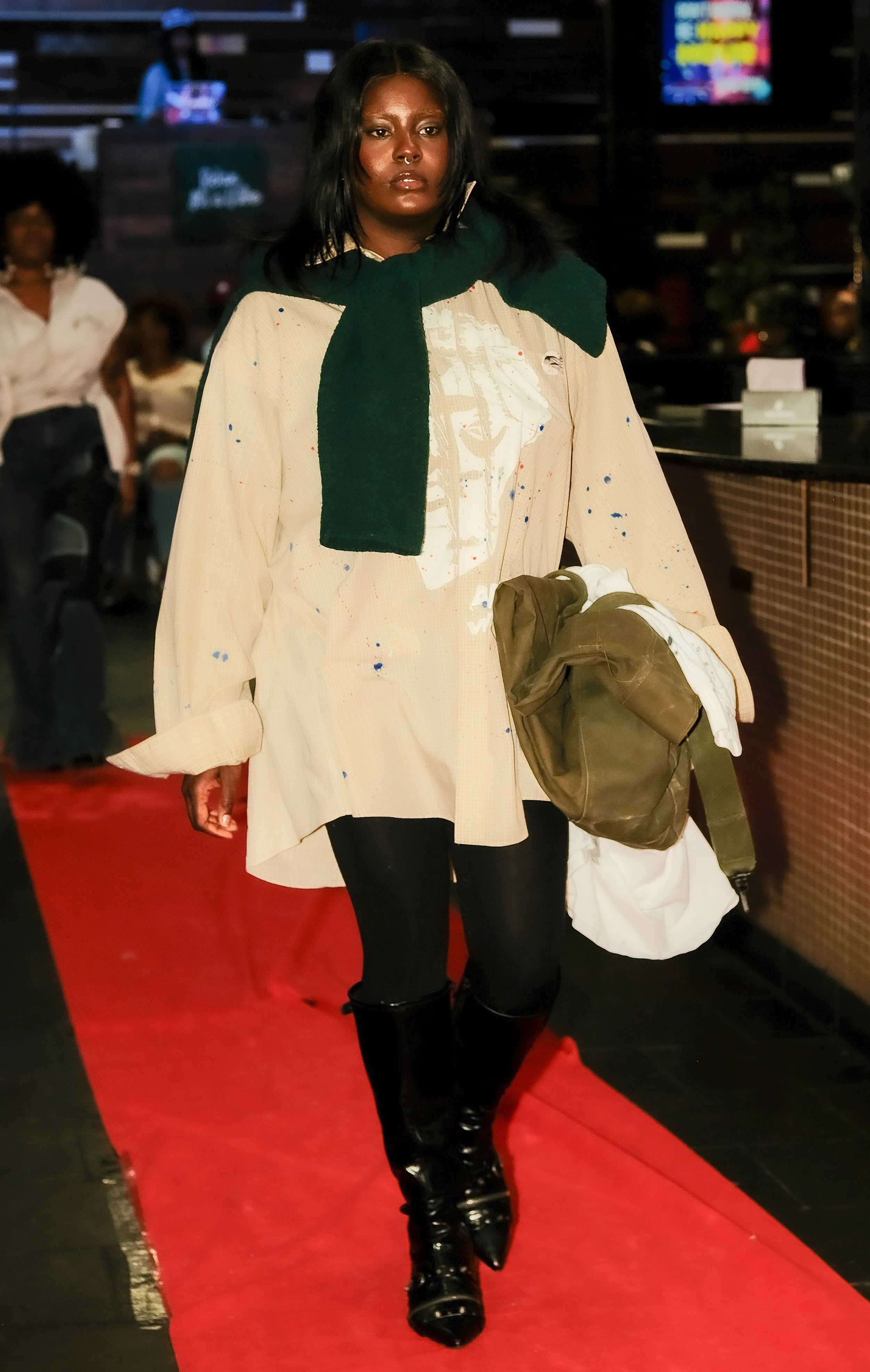 Ameen Workshop Presents: STUDIo_AMEEN
MUSE#03 in 'Ameen' Studio Oxford and 'Omar' Cargo Clutch 