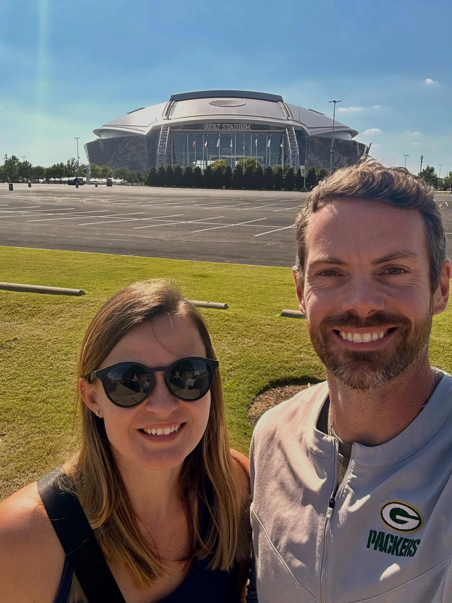 Right now, Erica and I are in Dallas, TX, with about 200 other small business owners who run PT practices like ours. Twice a year, we pull ourselves out of the day-to-day grind and spend a few days working on the business instead of just in it.
Hones