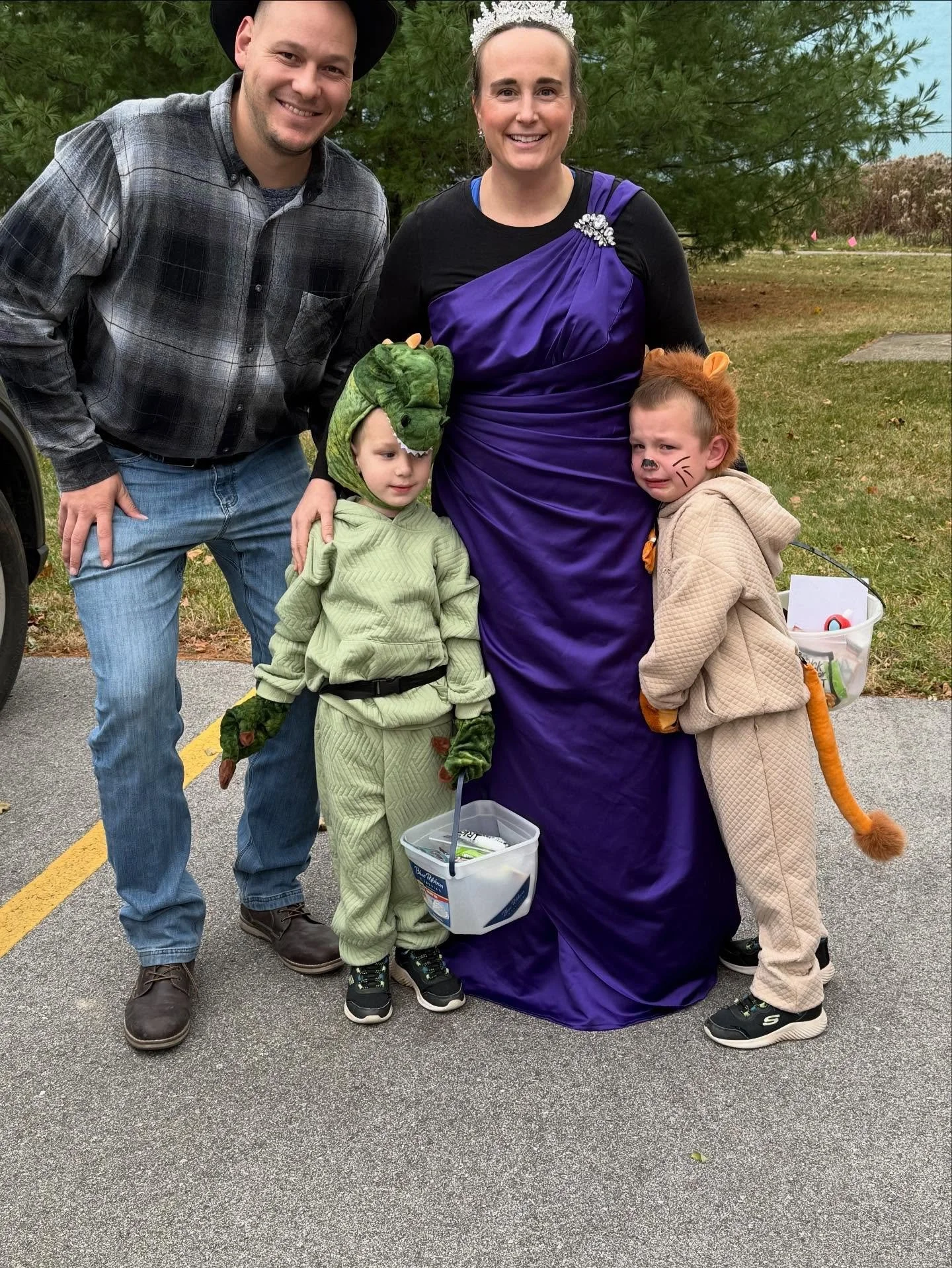 Hope you and your families had a great Halloween! 🎃👻 swipe to see all the cuteness from the MVMT fam!