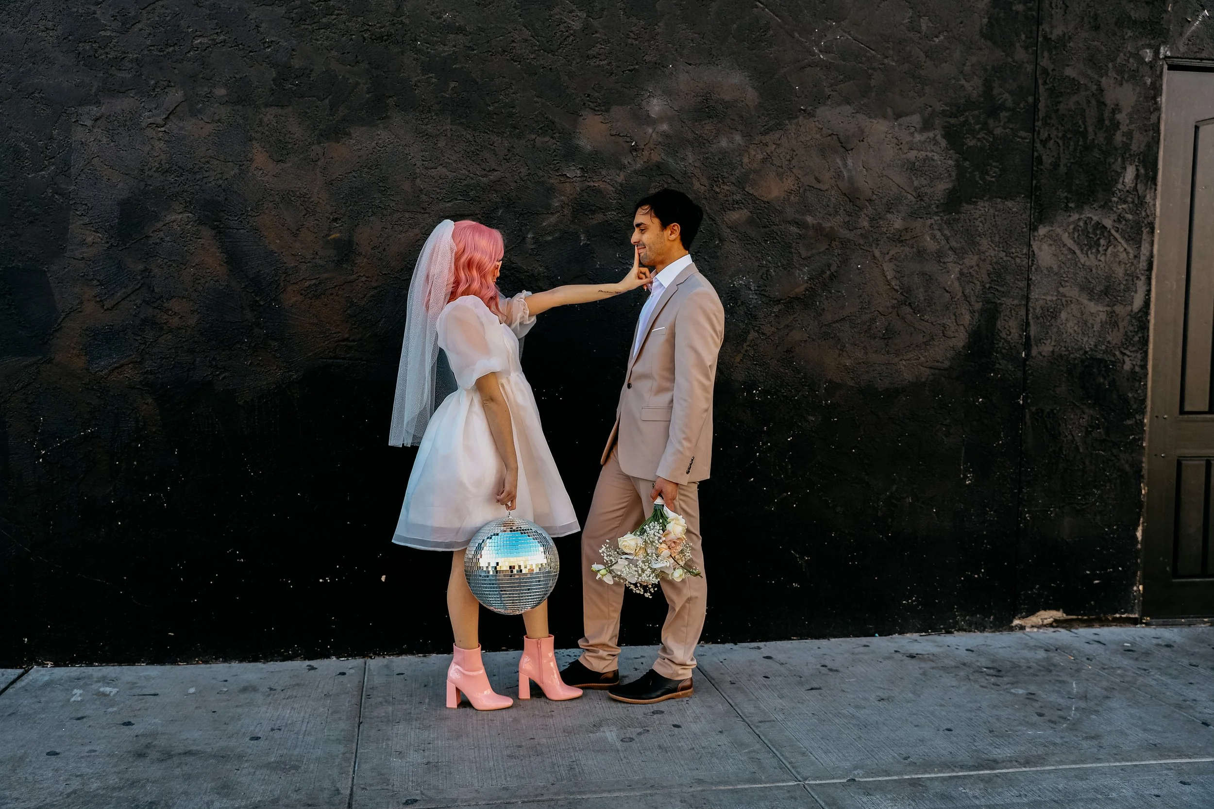 Fashion-Vegas-Elopement-27.jpg