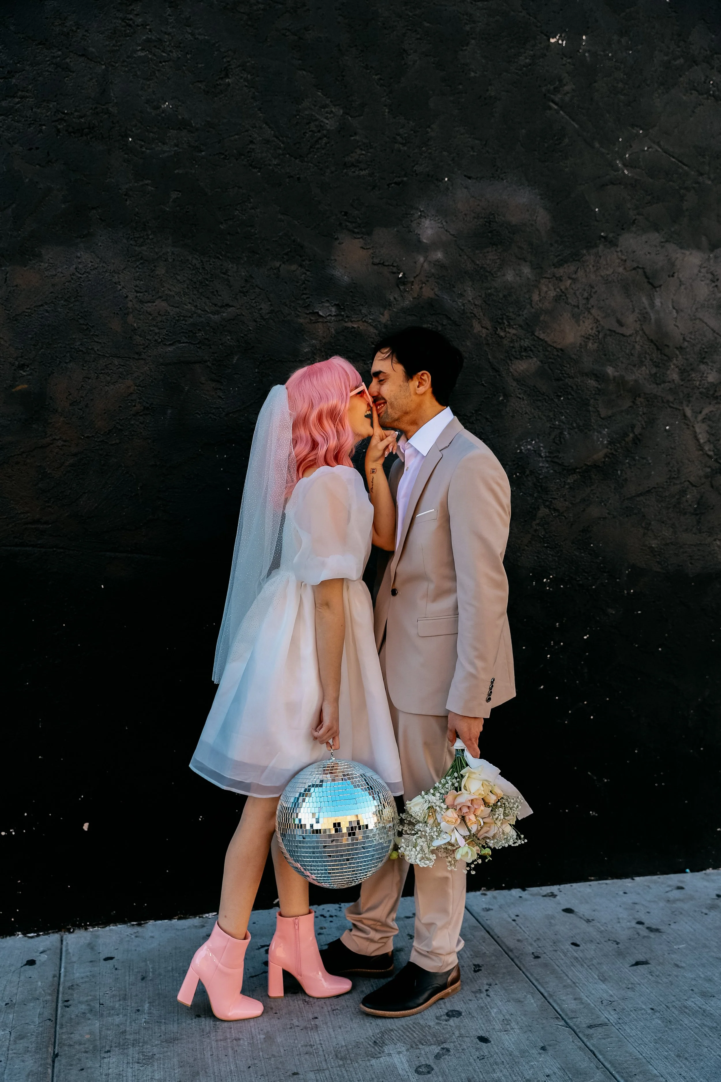 Fashion-Vegas-Elopement-28.jpg