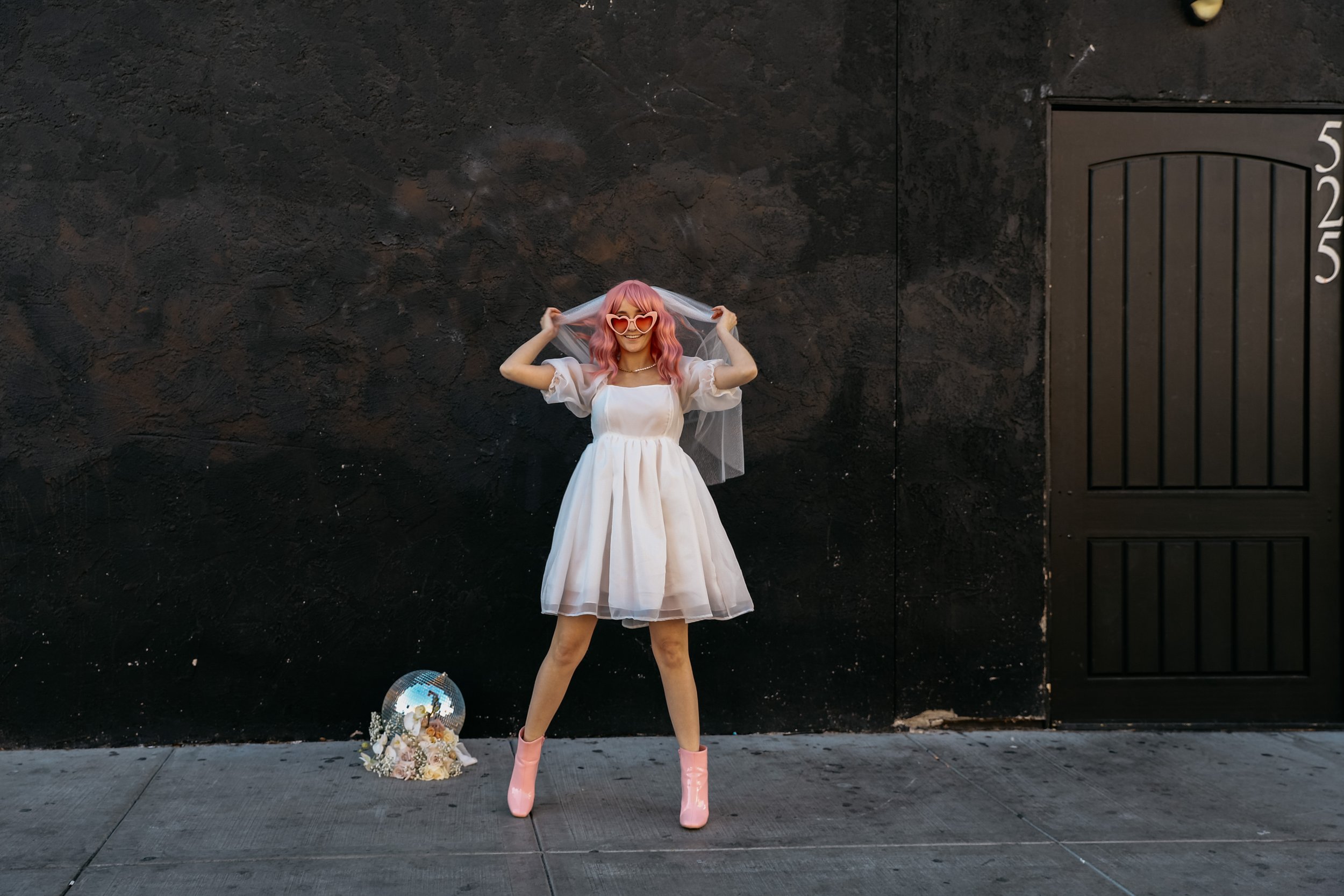 Fashion-Vegas-Elopement-40.jpg