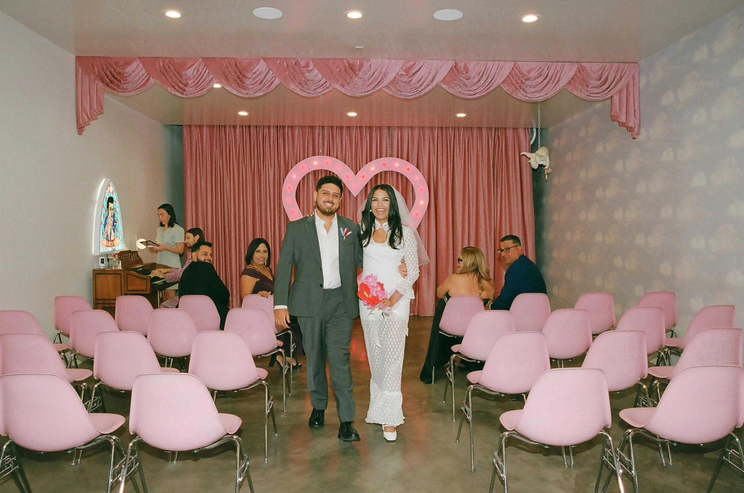 Paola-Vegas-Elopement-40.jpg